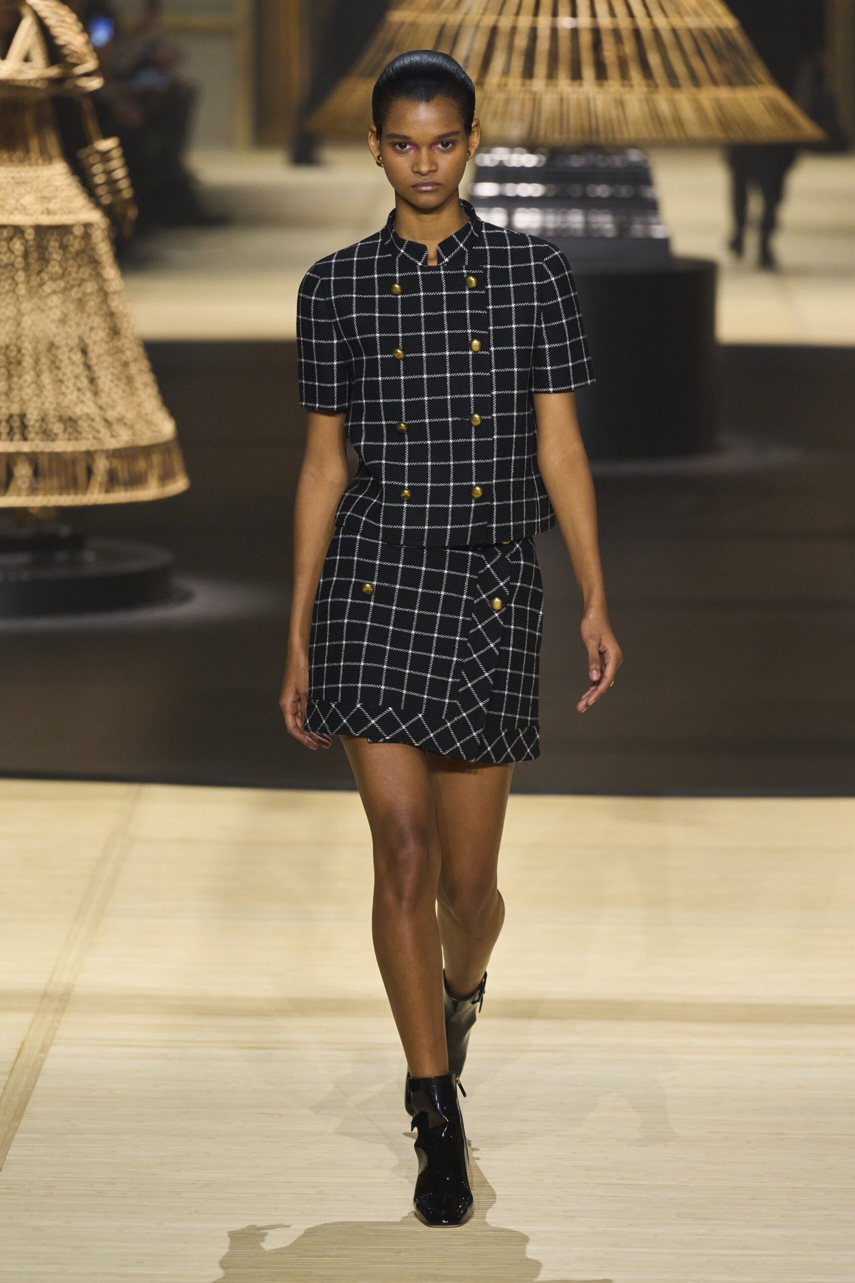 Christian Dior F/W 24 Look 464