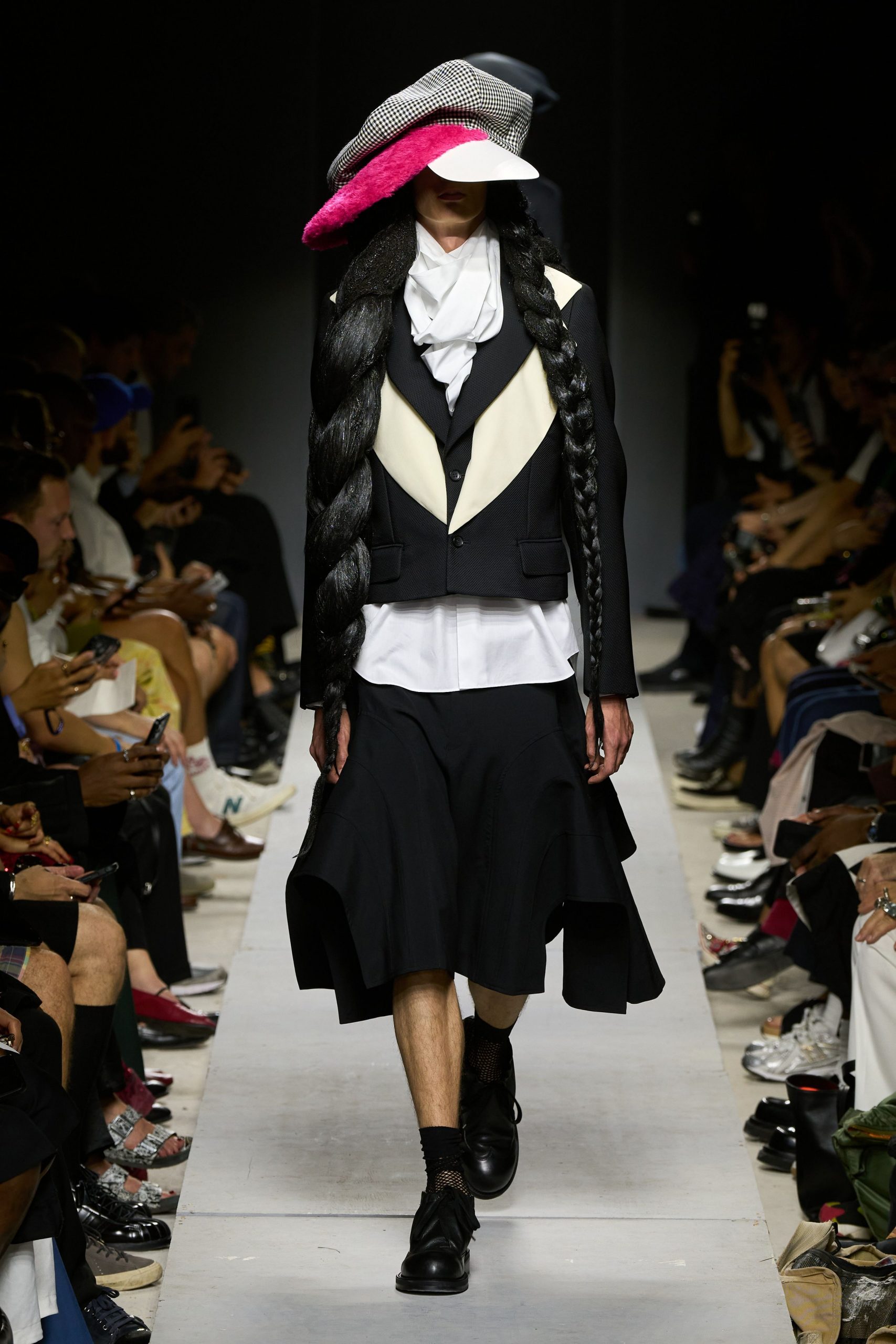 black long-sleeve collared structured color-blocked blazer