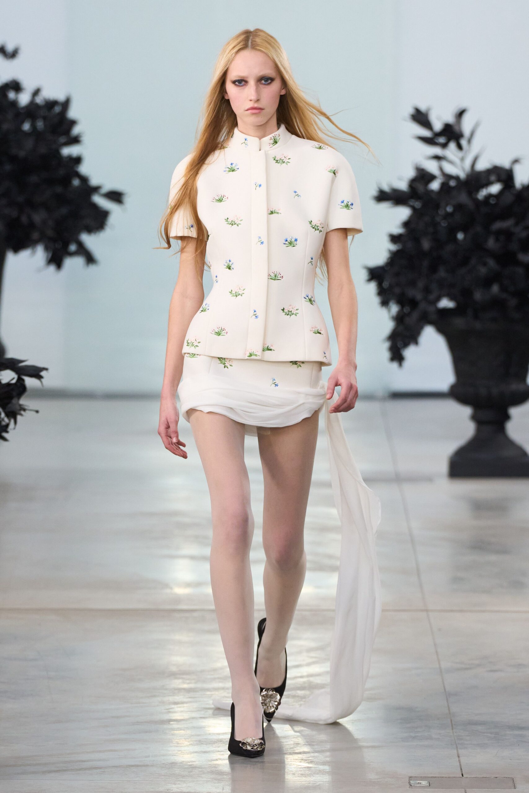 white cotton asymmetric fitted mini skirt
