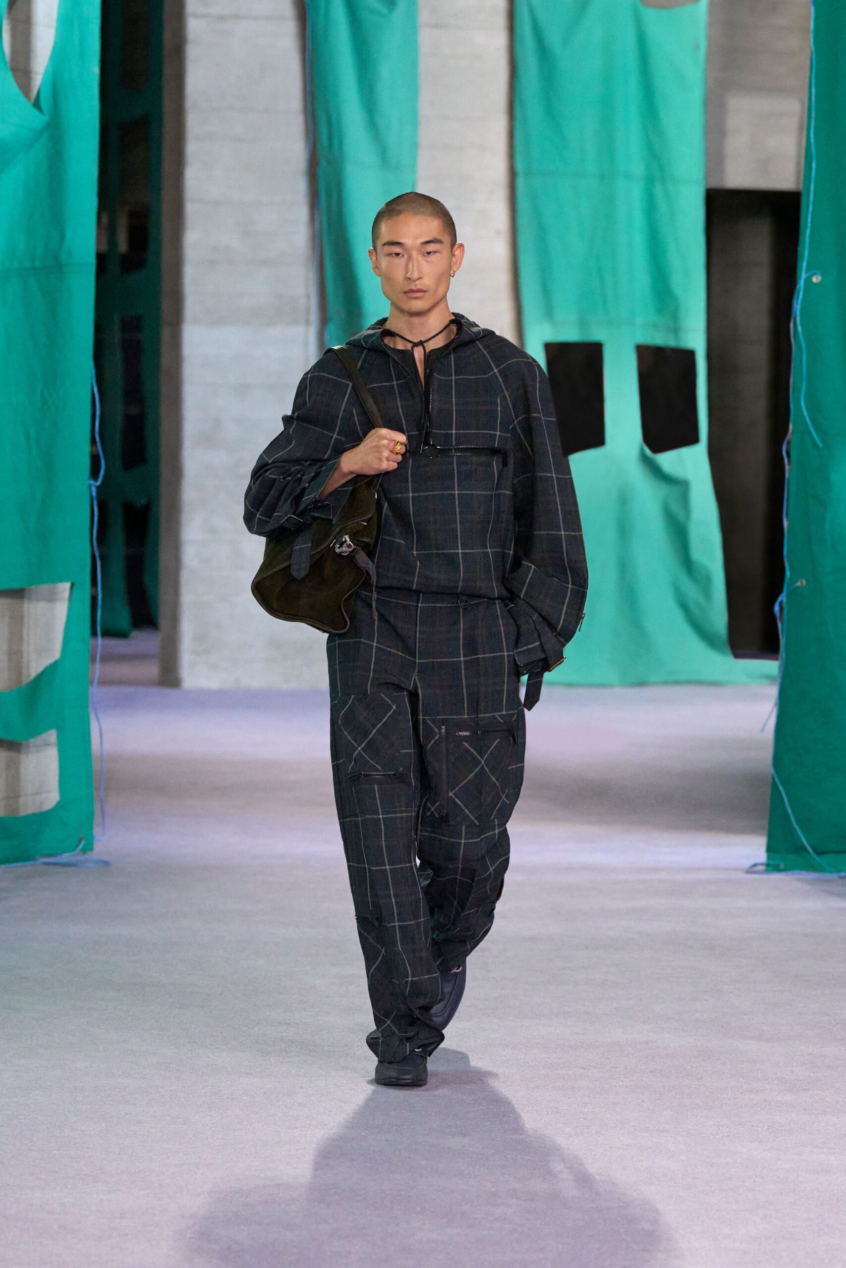 Burberry S/S 25 Look 375