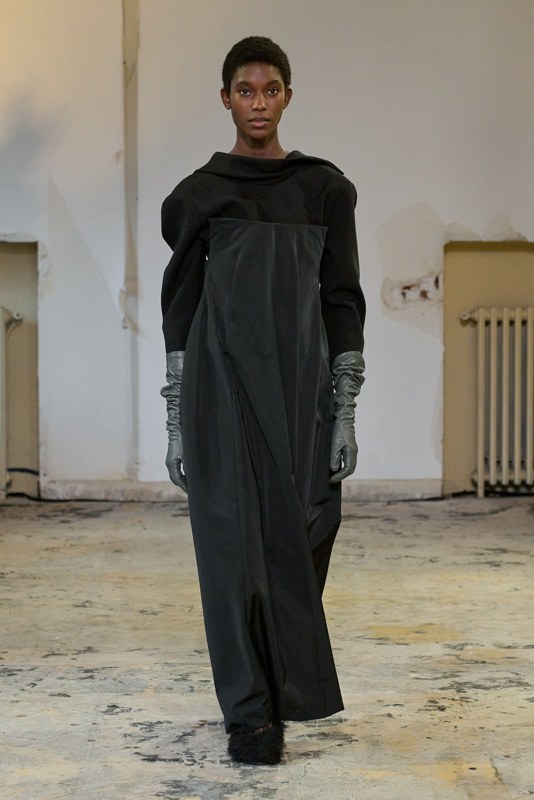 Carven F/W 24 Look 489