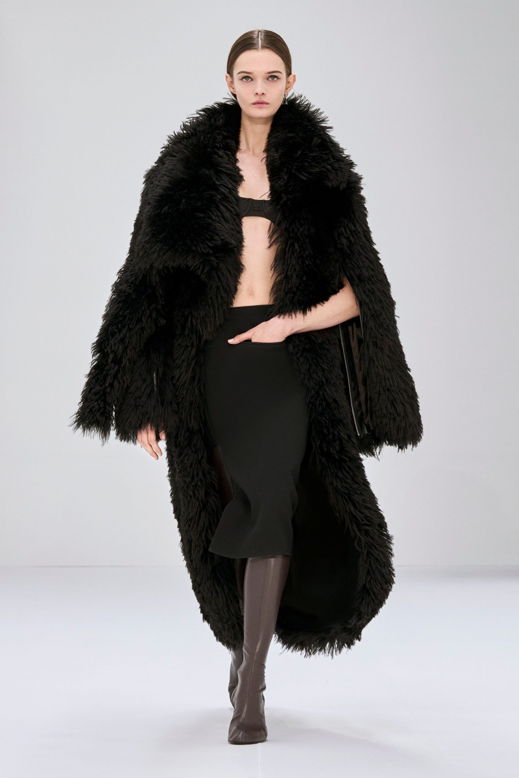Courrèges F/W 24 Look 101