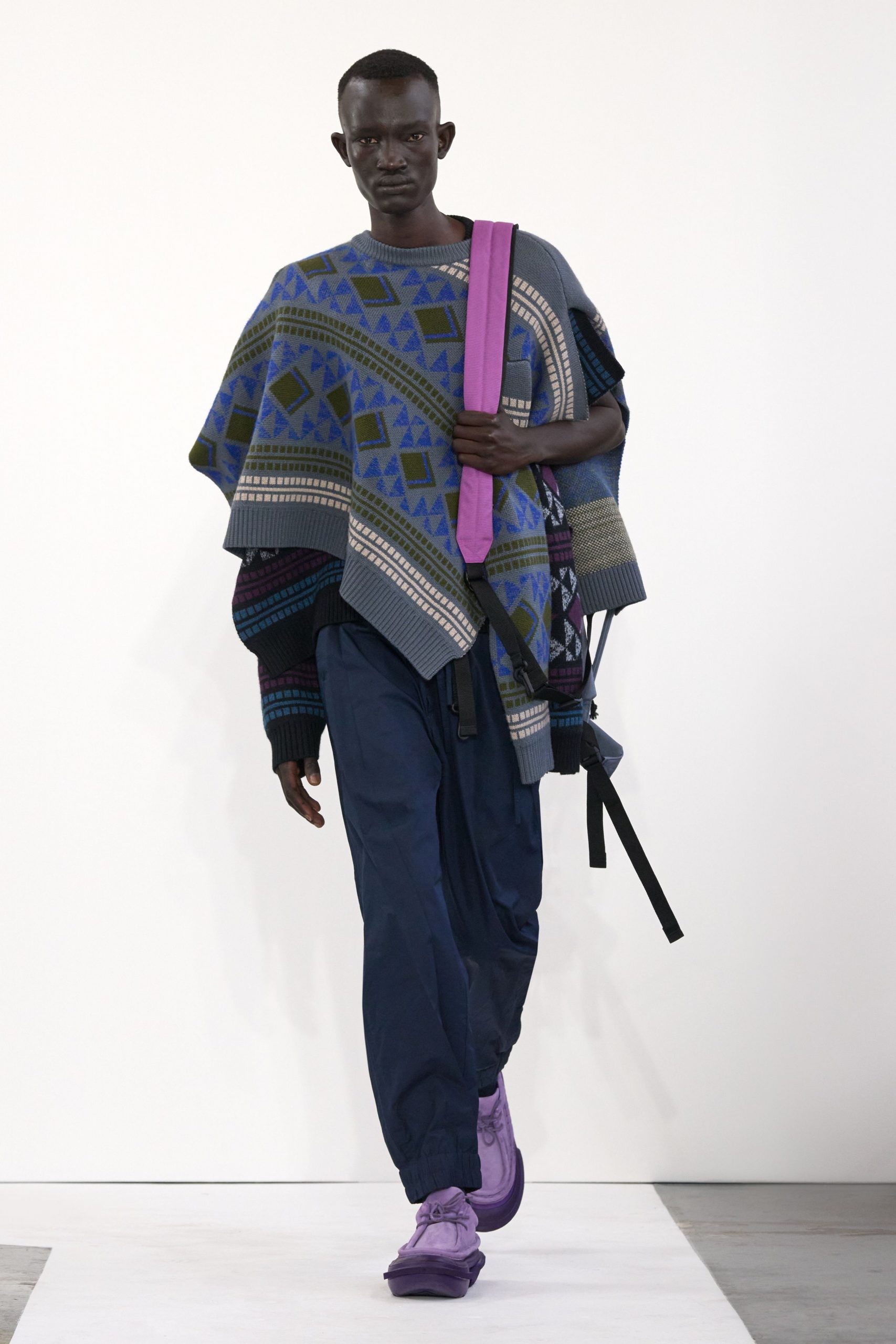 gray cotton sleeveless relaxed printed poncho