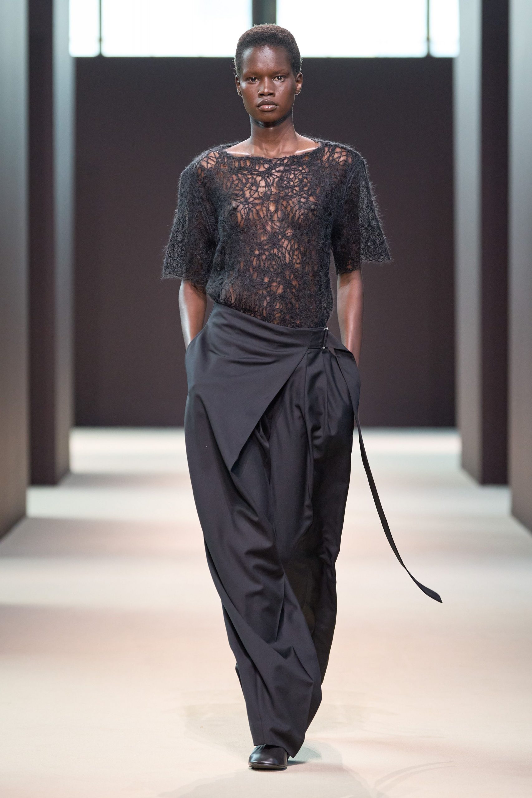 Cos F/W 24 Look 330