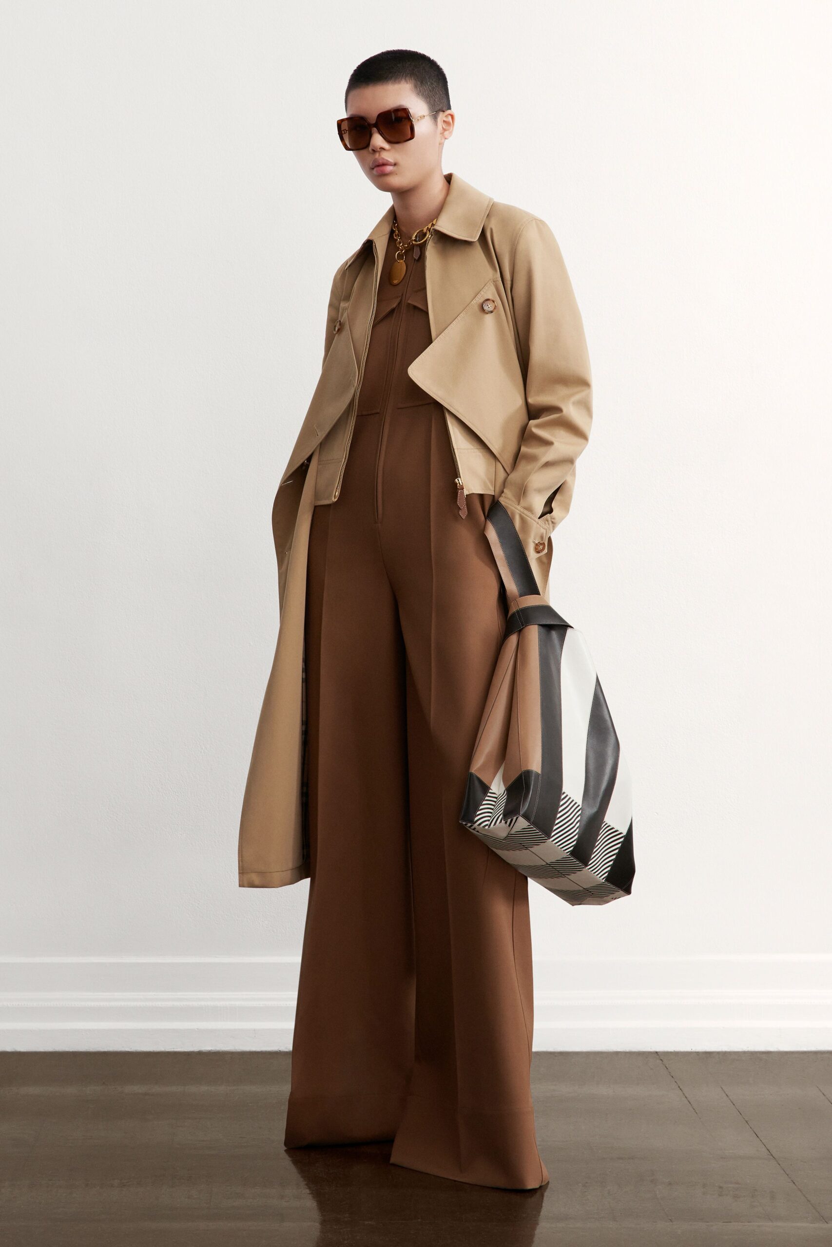 Burberry F/W 21 Look 331