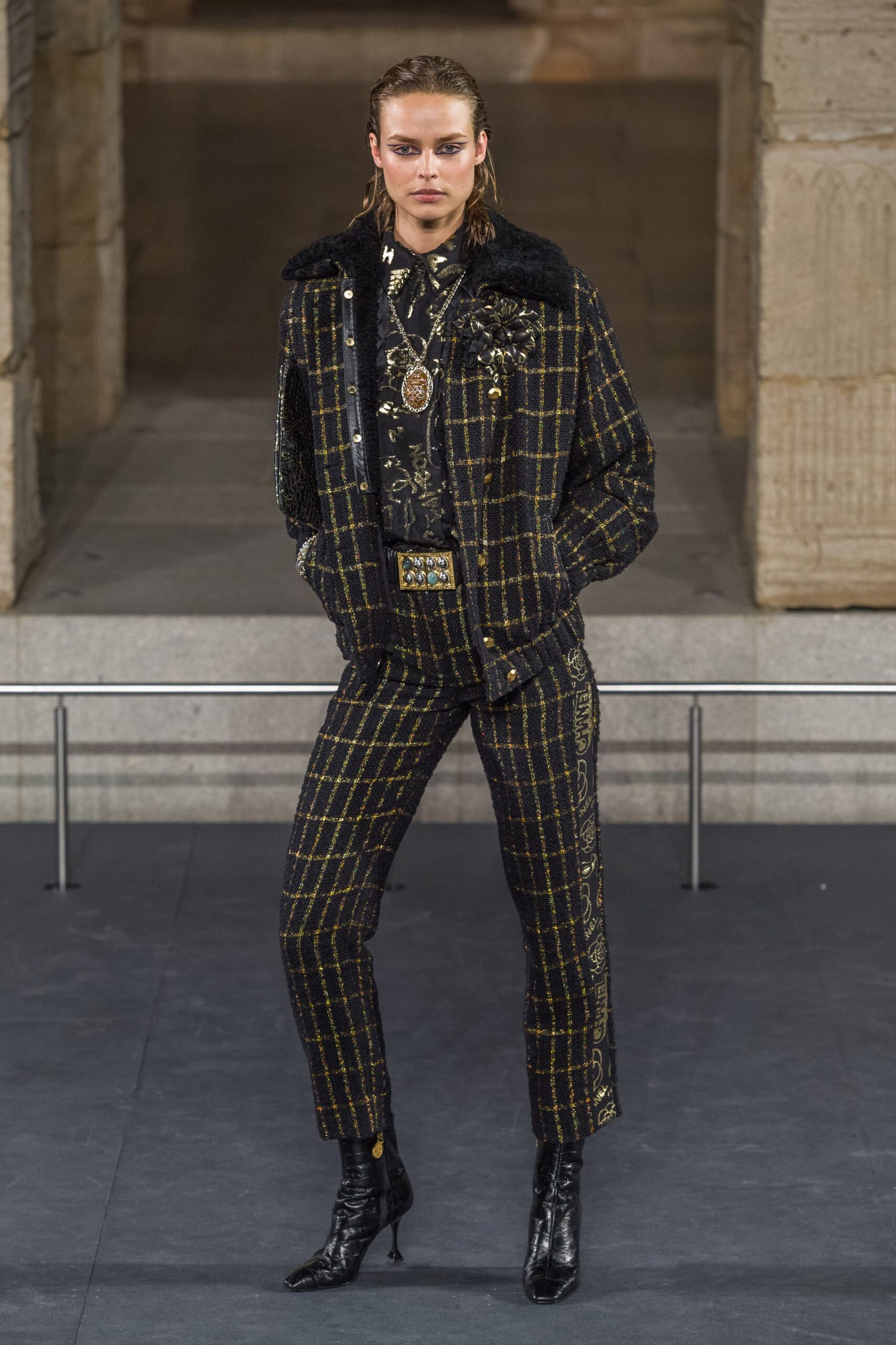 Chanel F/W 19 Look 487