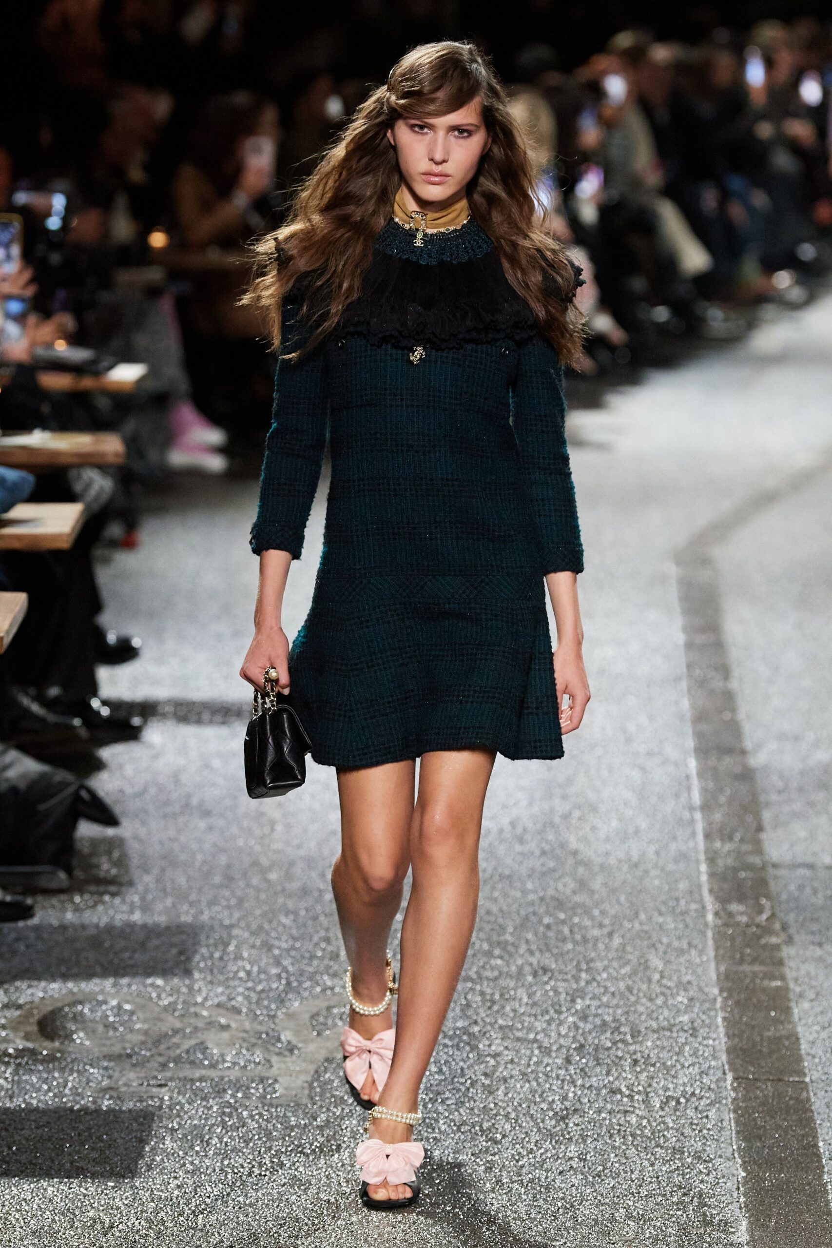 Chanel F/W 24 Look 463