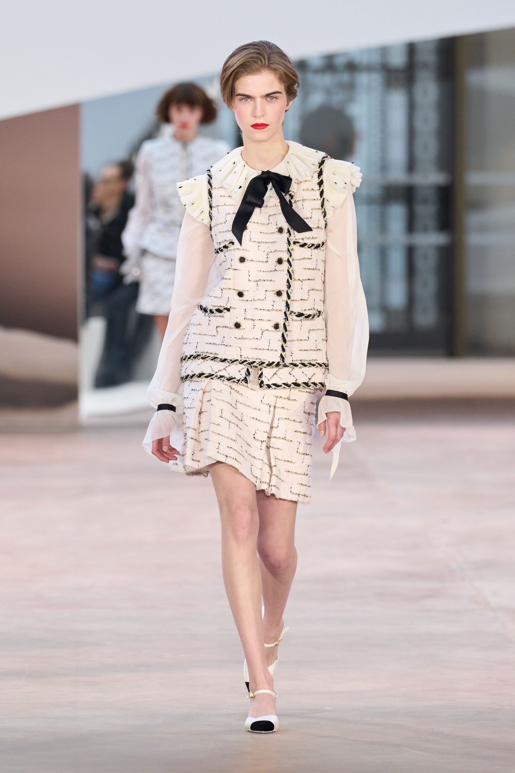 white cotton long-sleeve collared fitted buttoned layered dress