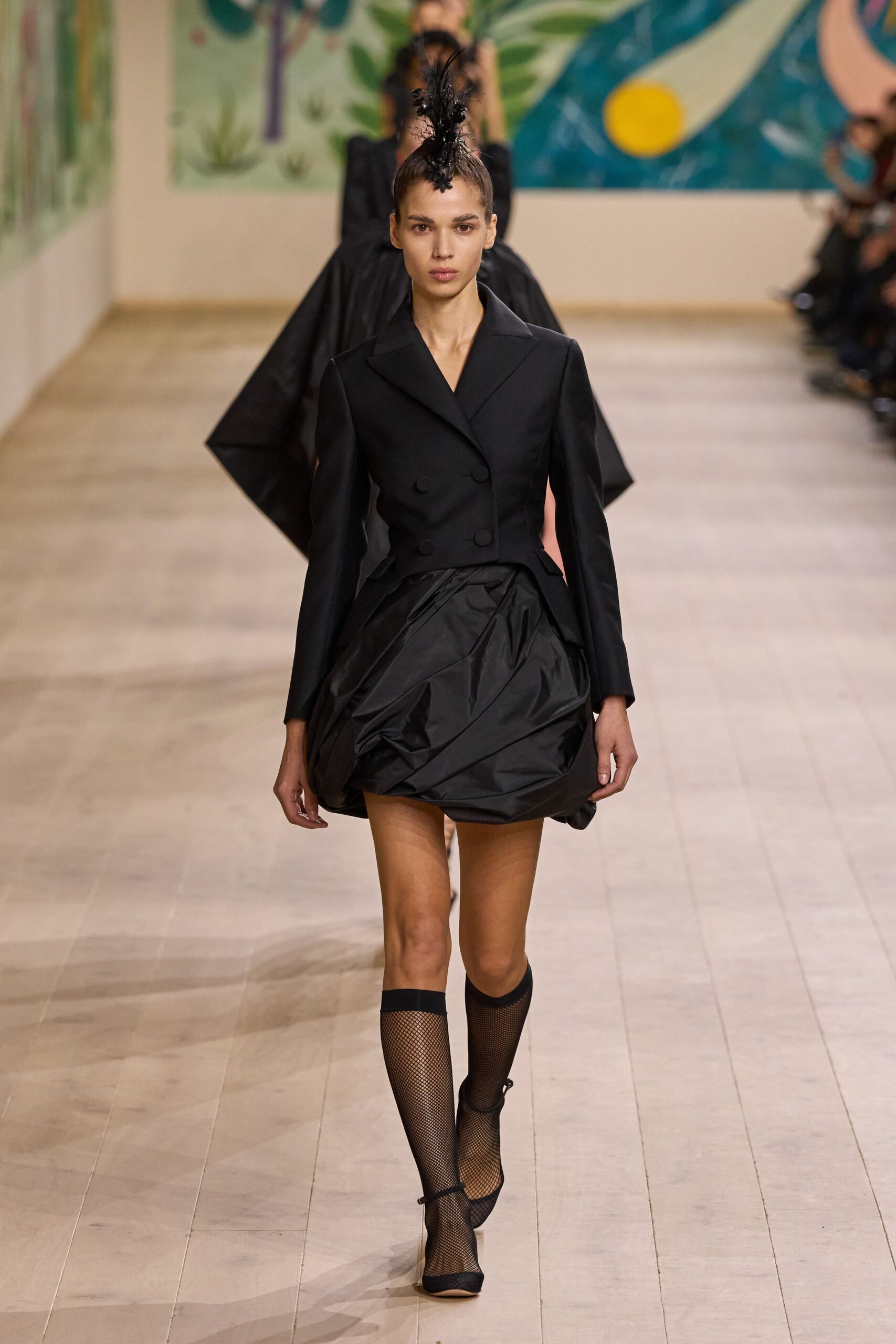 black silk long-sleeve collared fitted buttoned blazer
