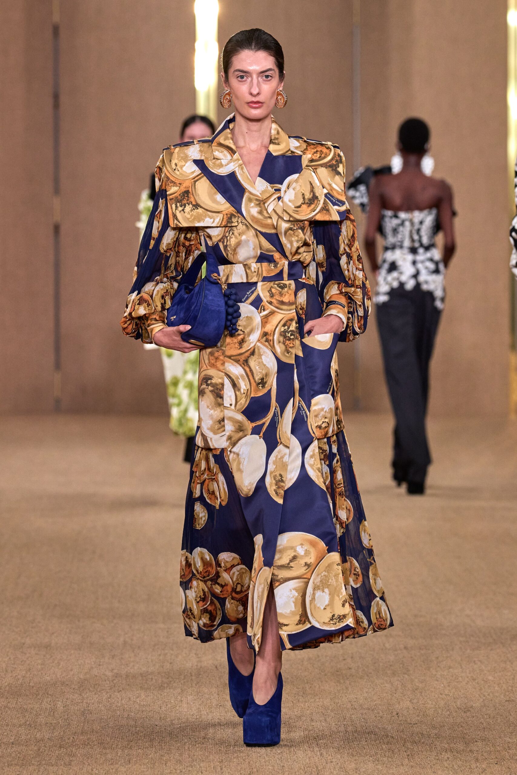 Balmain F/W 24 Look 413