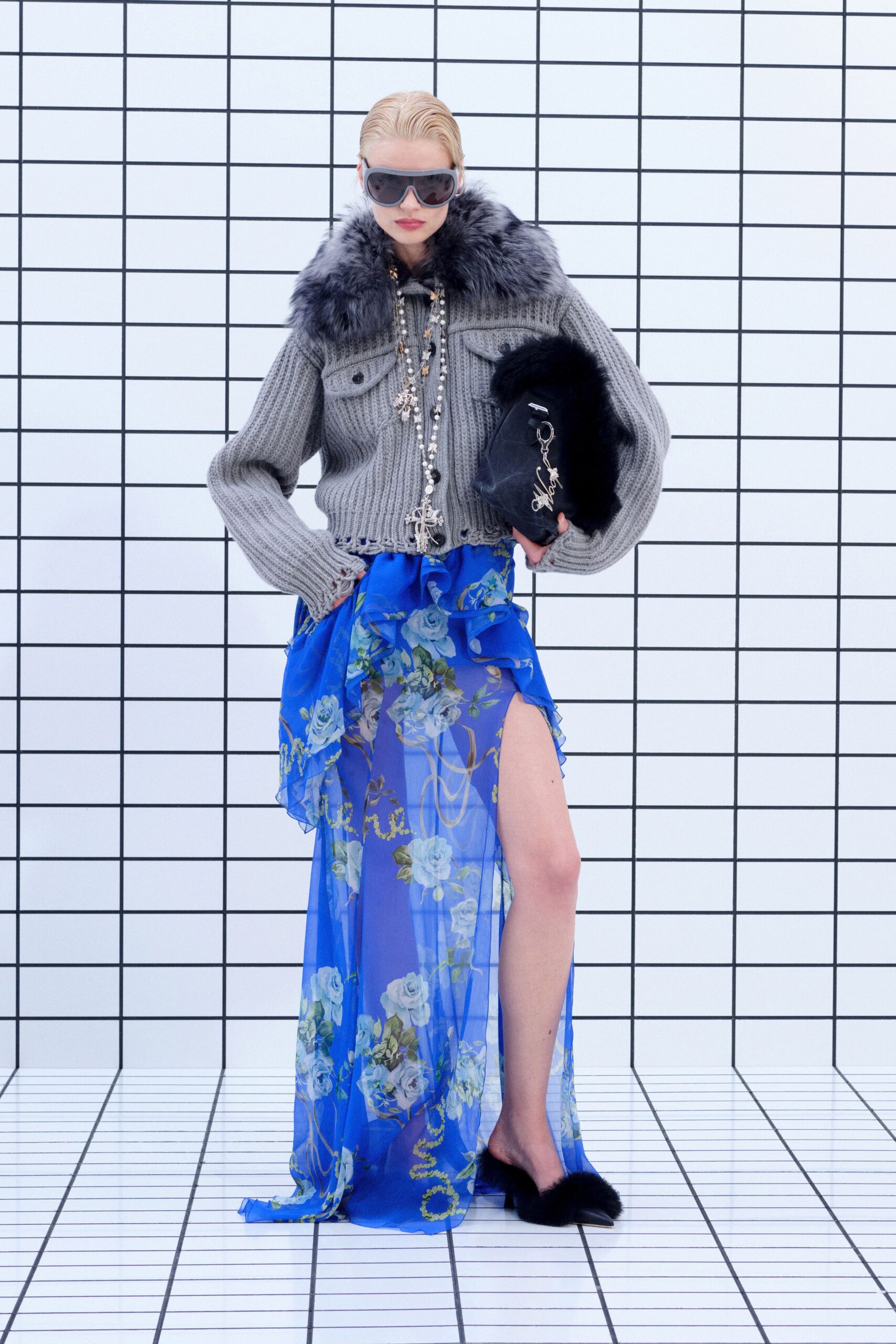 gray wool long-sleeve collared fitted buttoned jacket