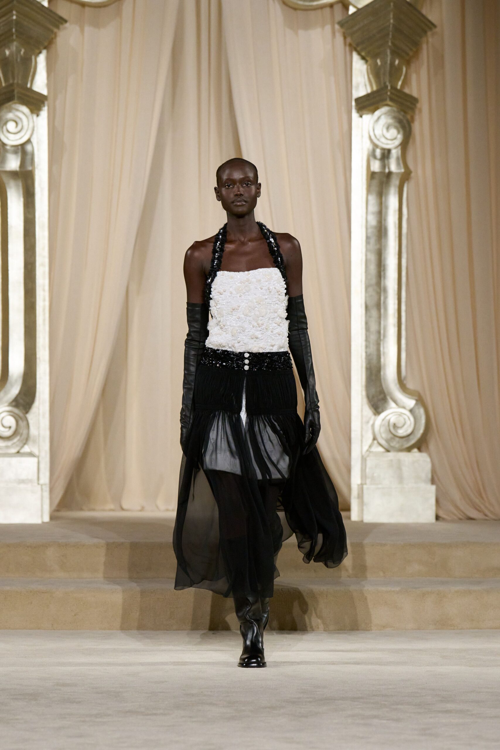 Chanel F/W 25 Couture Look 461