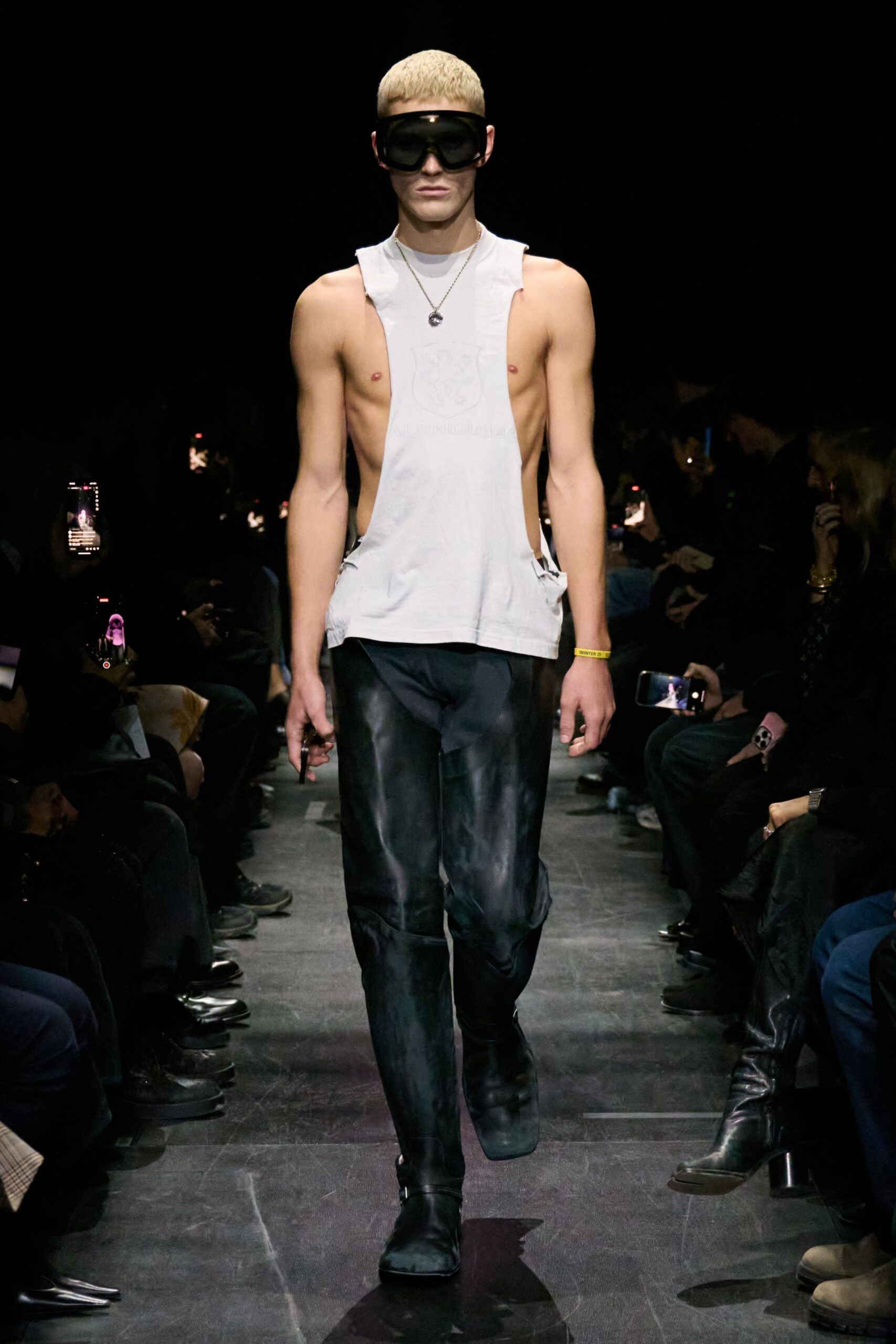Balenciaga F/W 25 Look 409