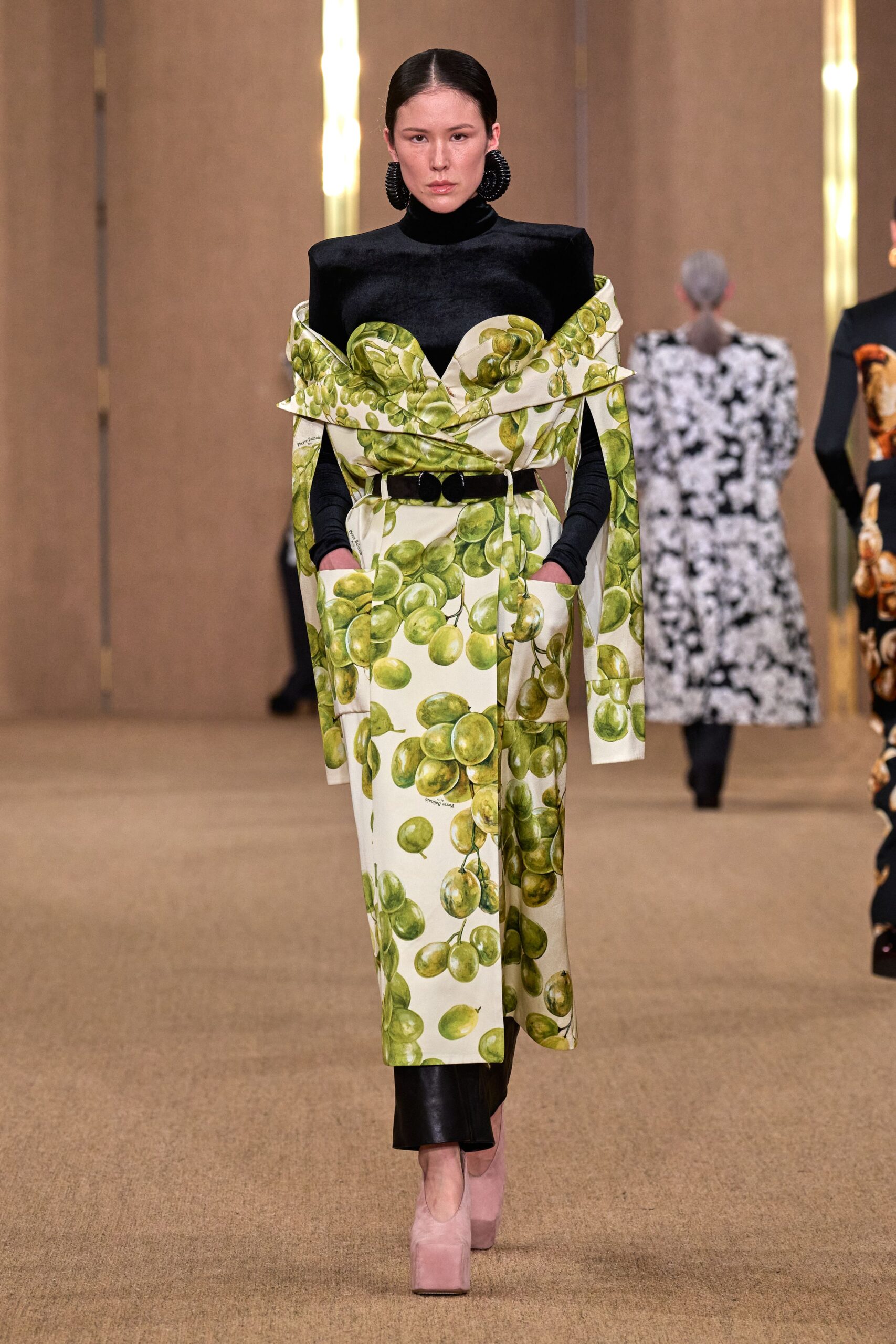 Balmain F/W 24 Look 429