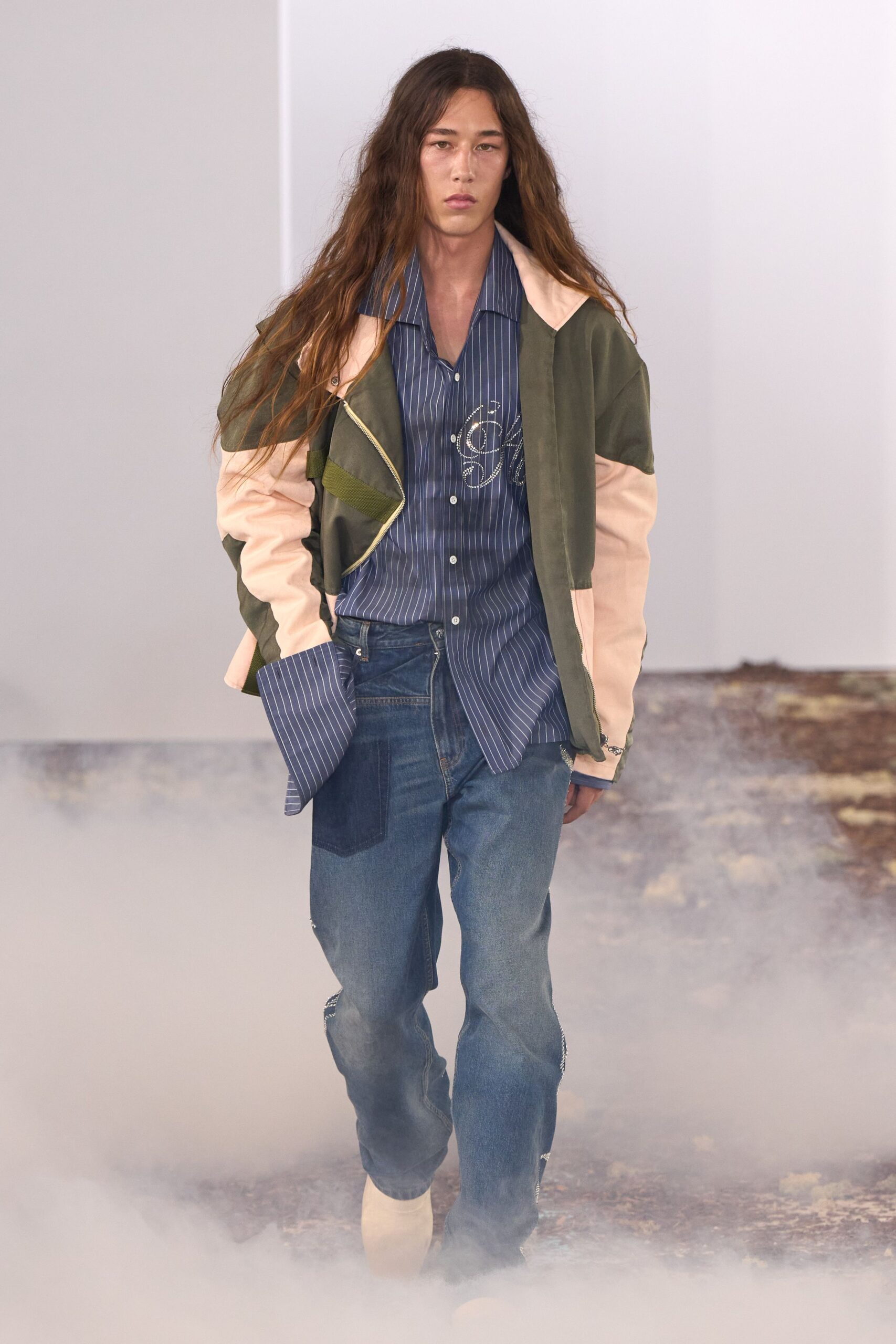blue denim relaxed straight-leg distressed jeans