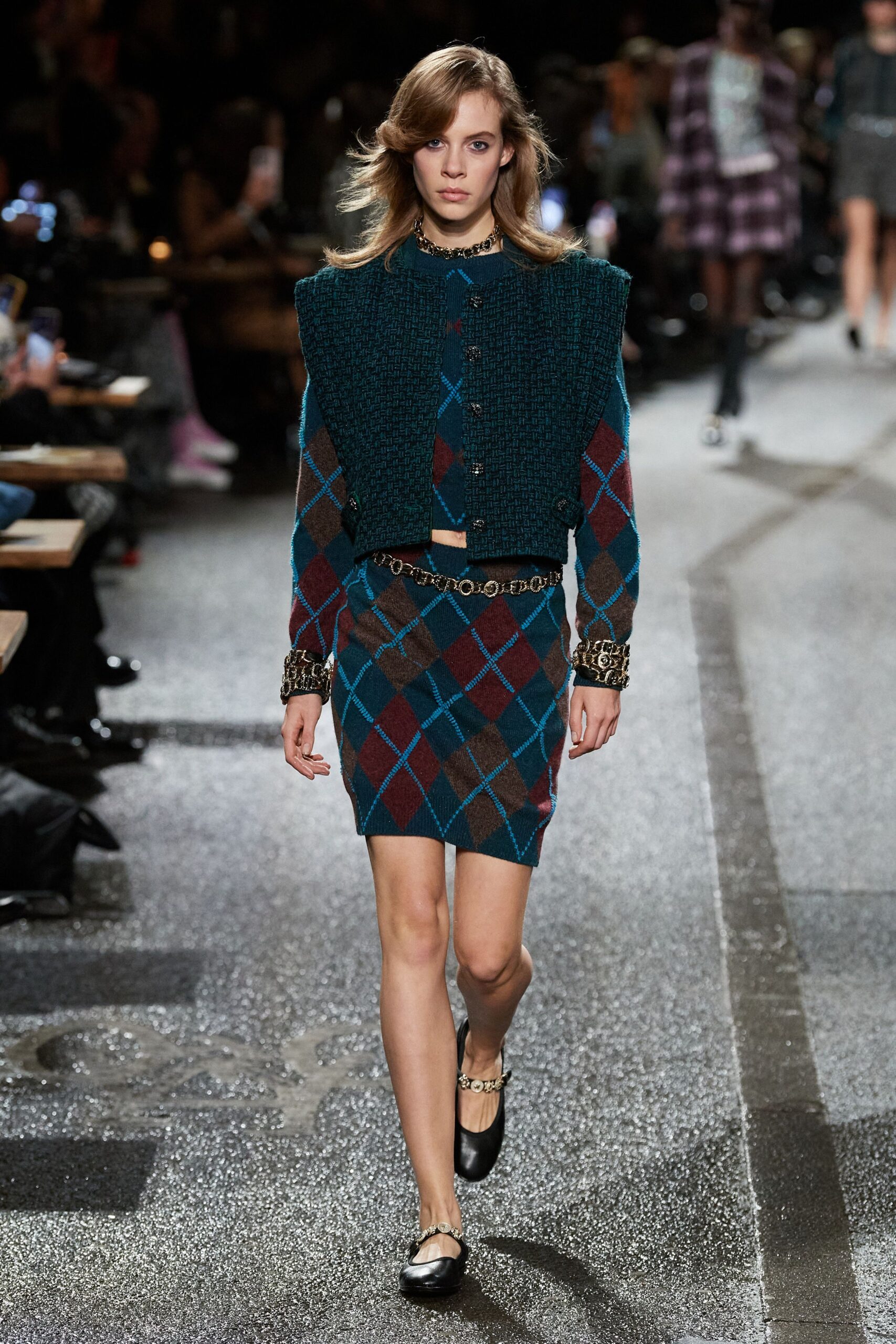 Chanel F/W 24 Look 498