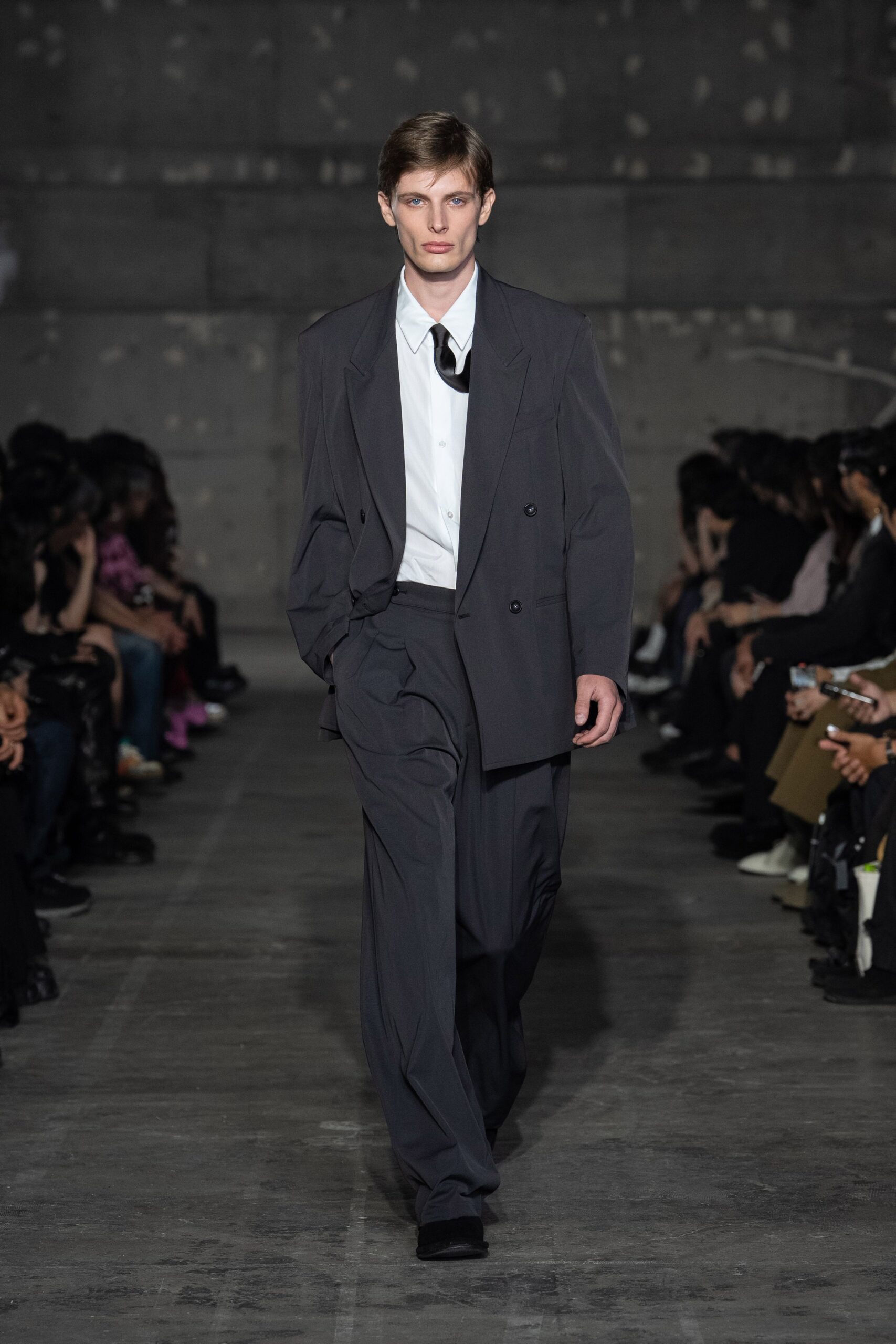 black wool long-sleeve double-breasted oversized buttoned blazer