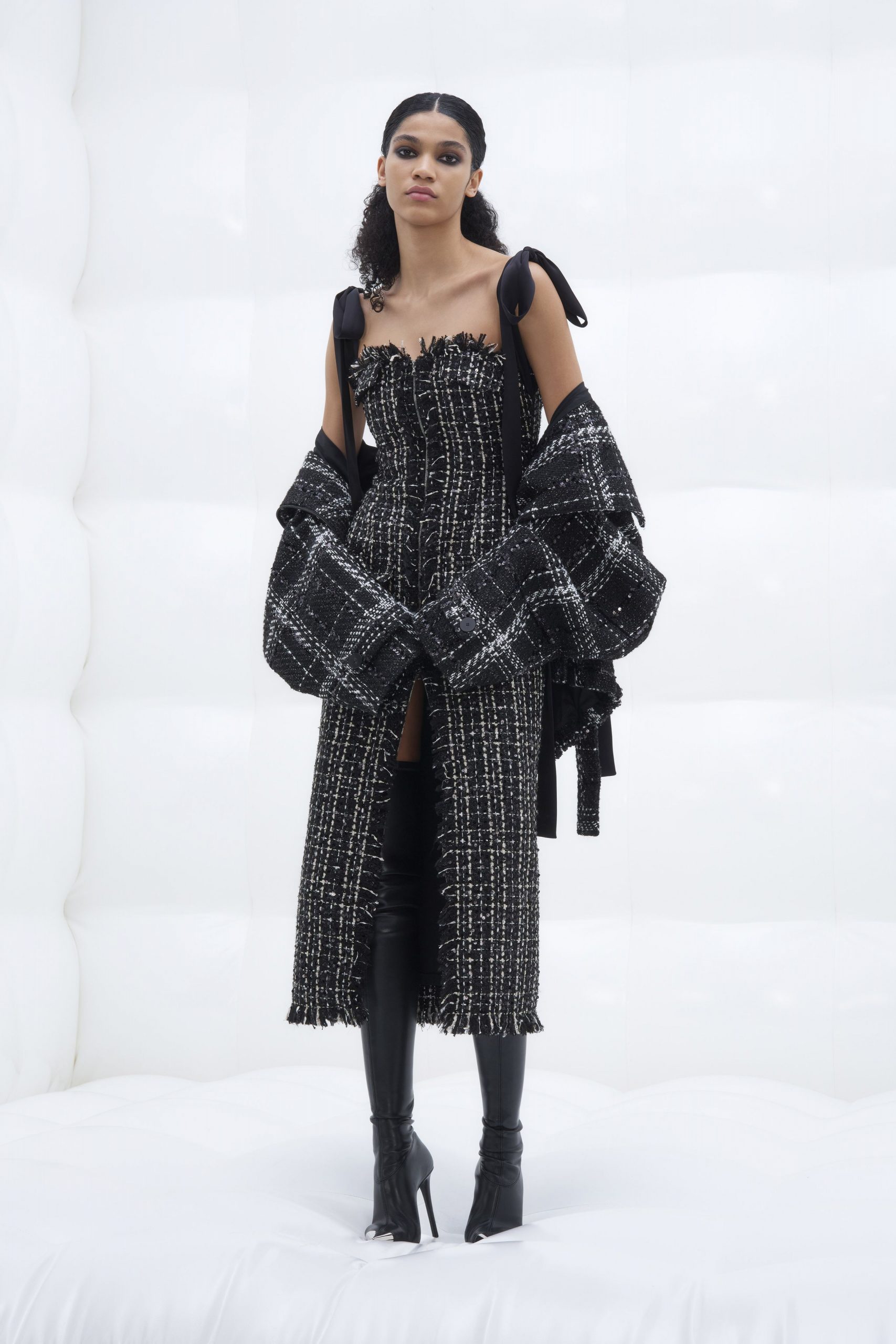 David Koma F/W 24 Look 113