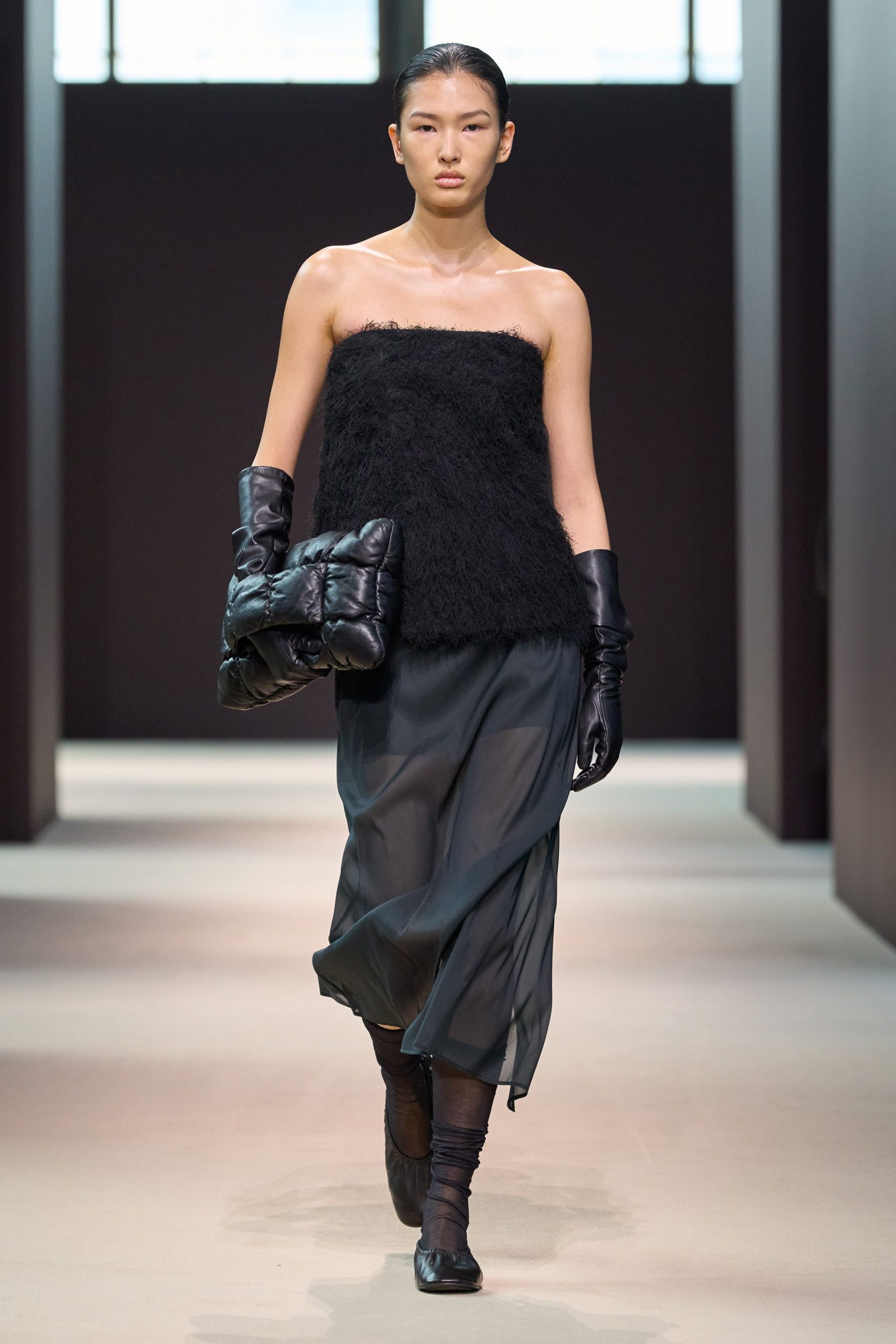 Cos F/W 24 Look 369