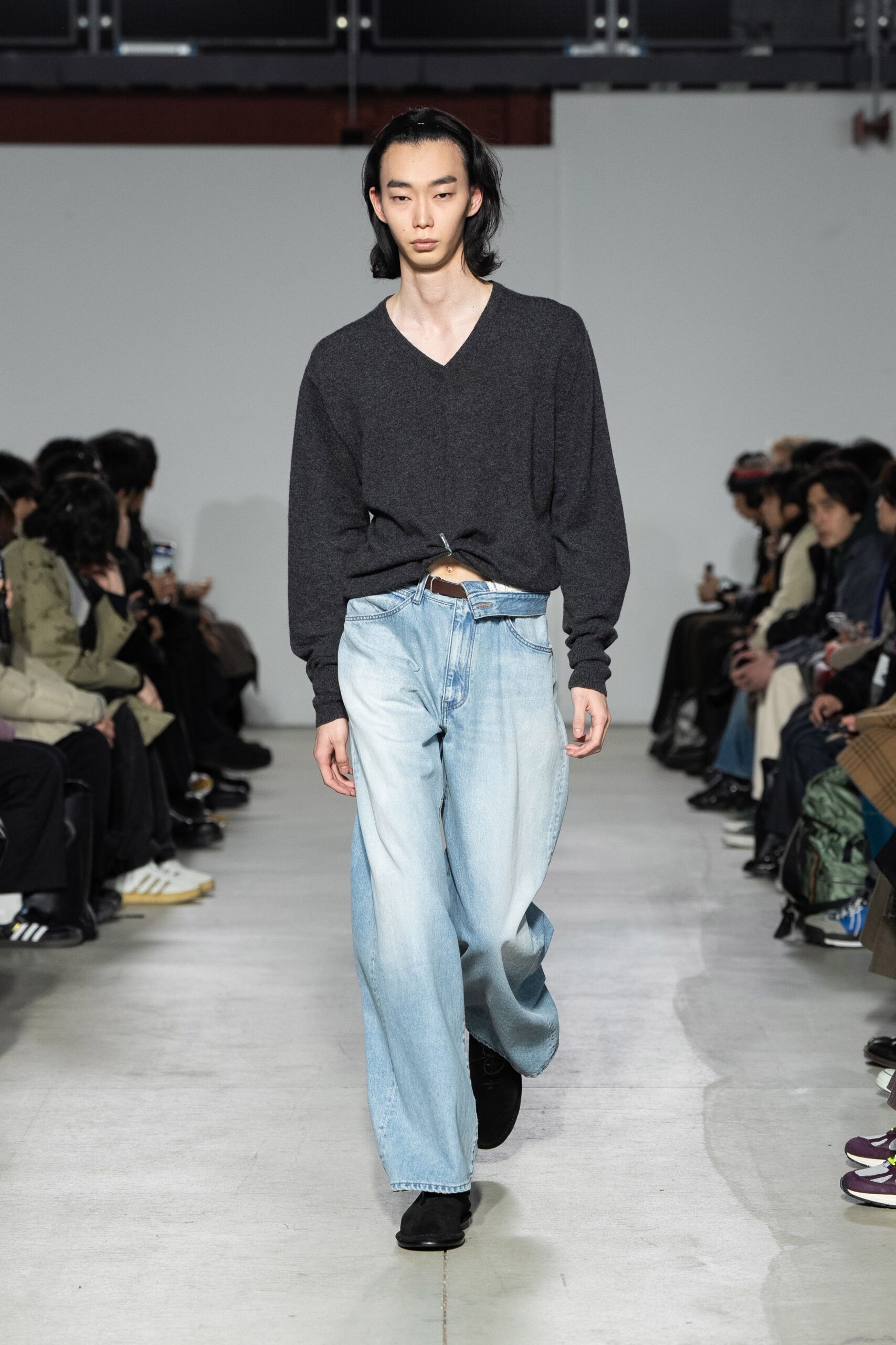 gray sweater blue wide-leg pants