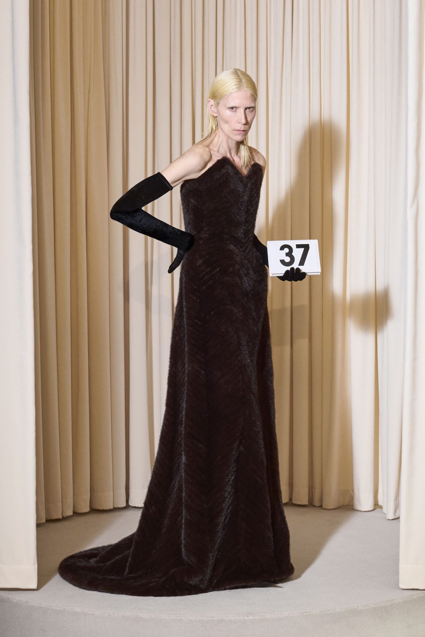 Balenciaga F/W 24 Couture Look 290