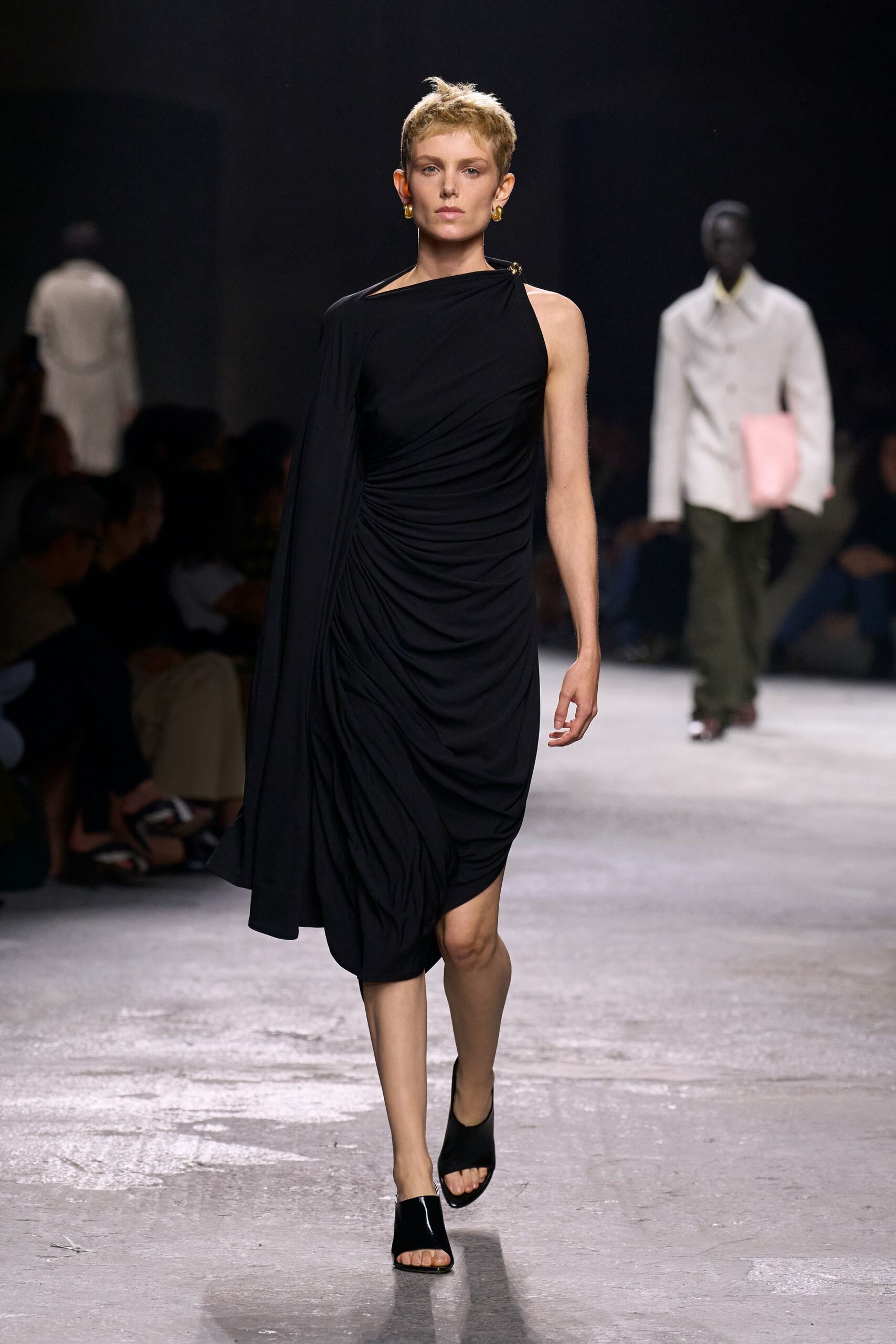 black fitted asymmetric dress