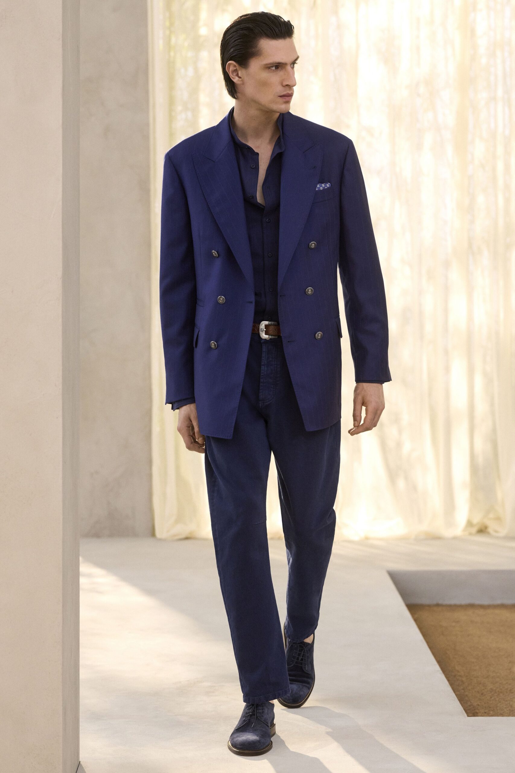 blue cotton long-sleeve collared slim buttoned shirt