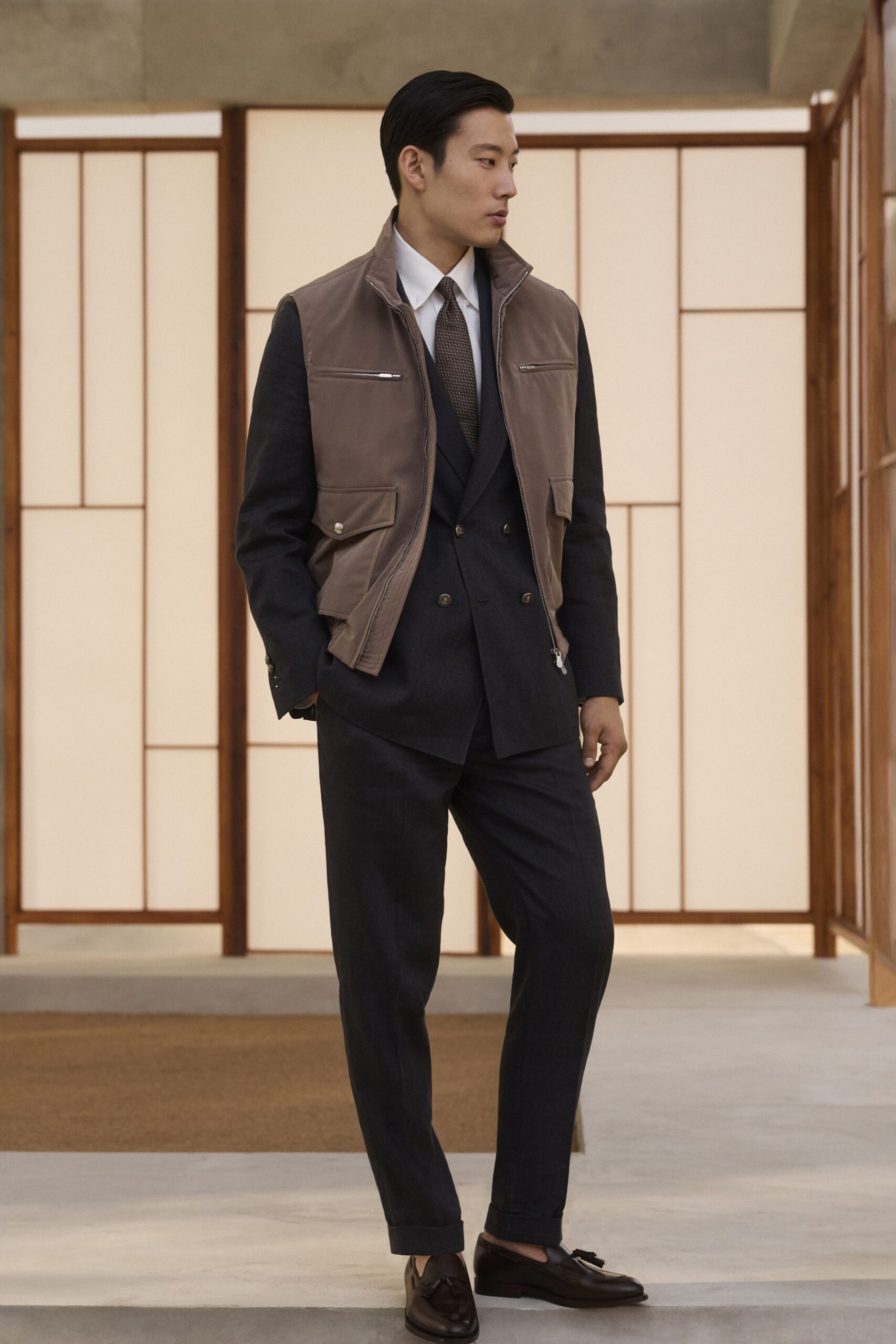 brown cotton sleeveless high-neck structured zippered pockets jacket