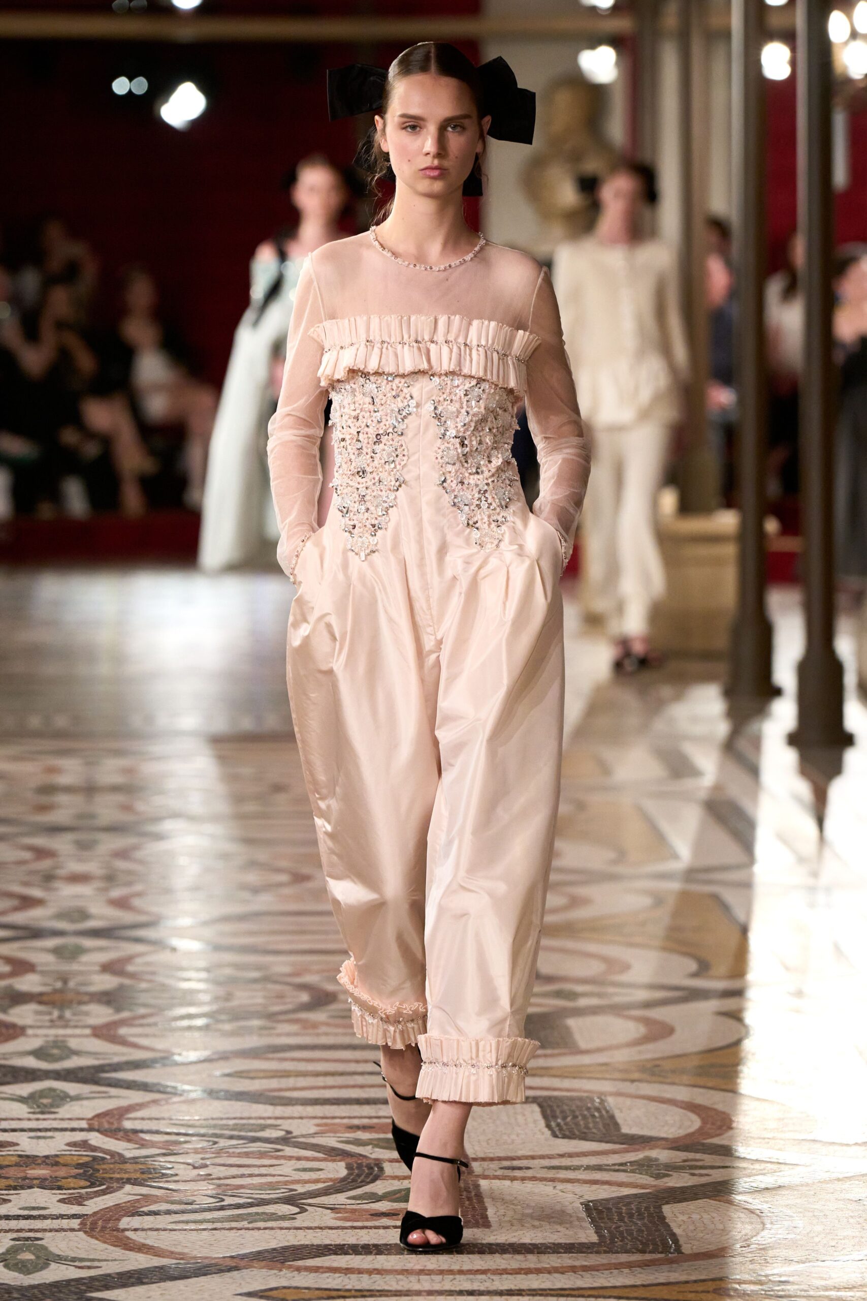 Chanel F/W 24 Couture Look 493