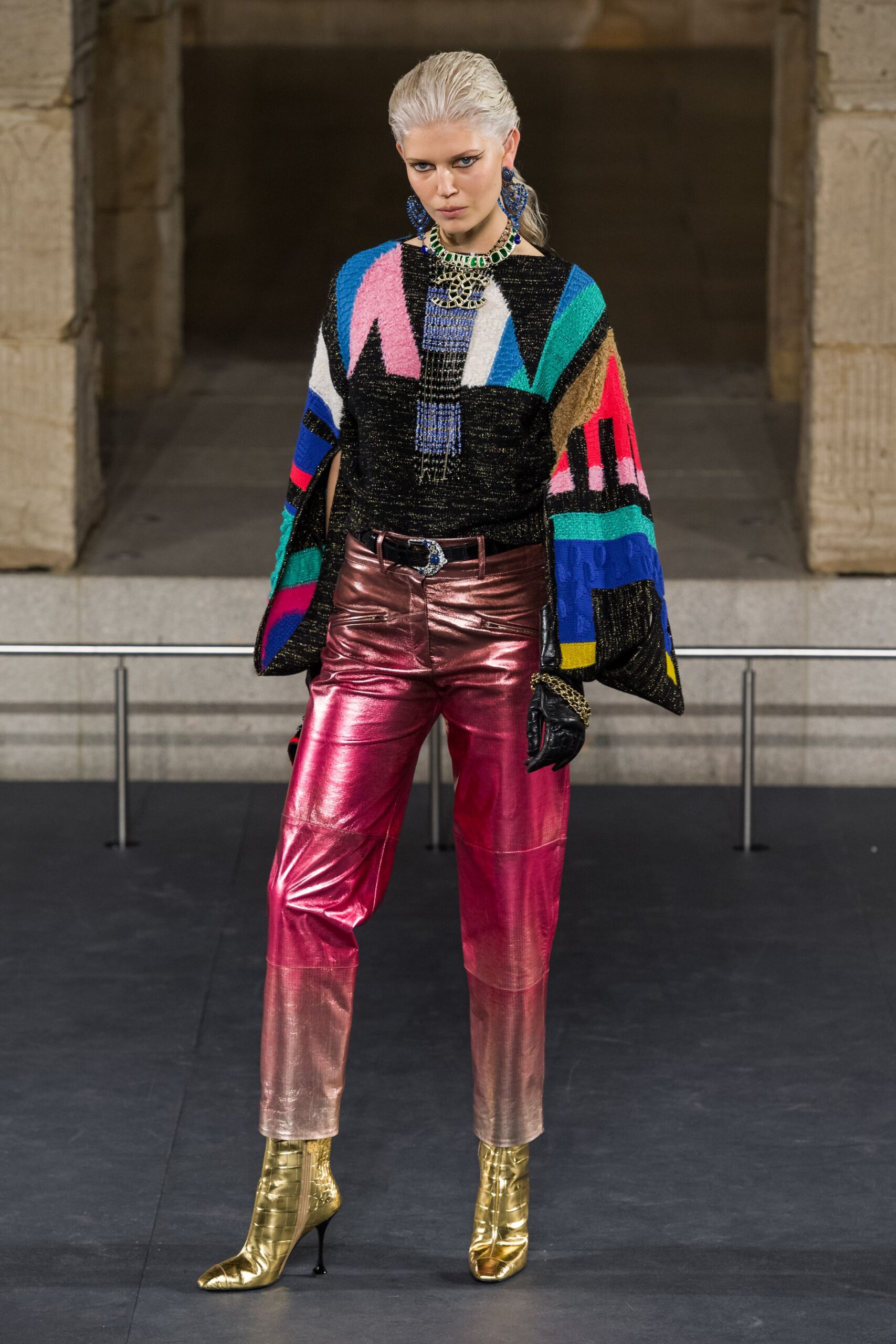 Chanel F/W 19 Look 557