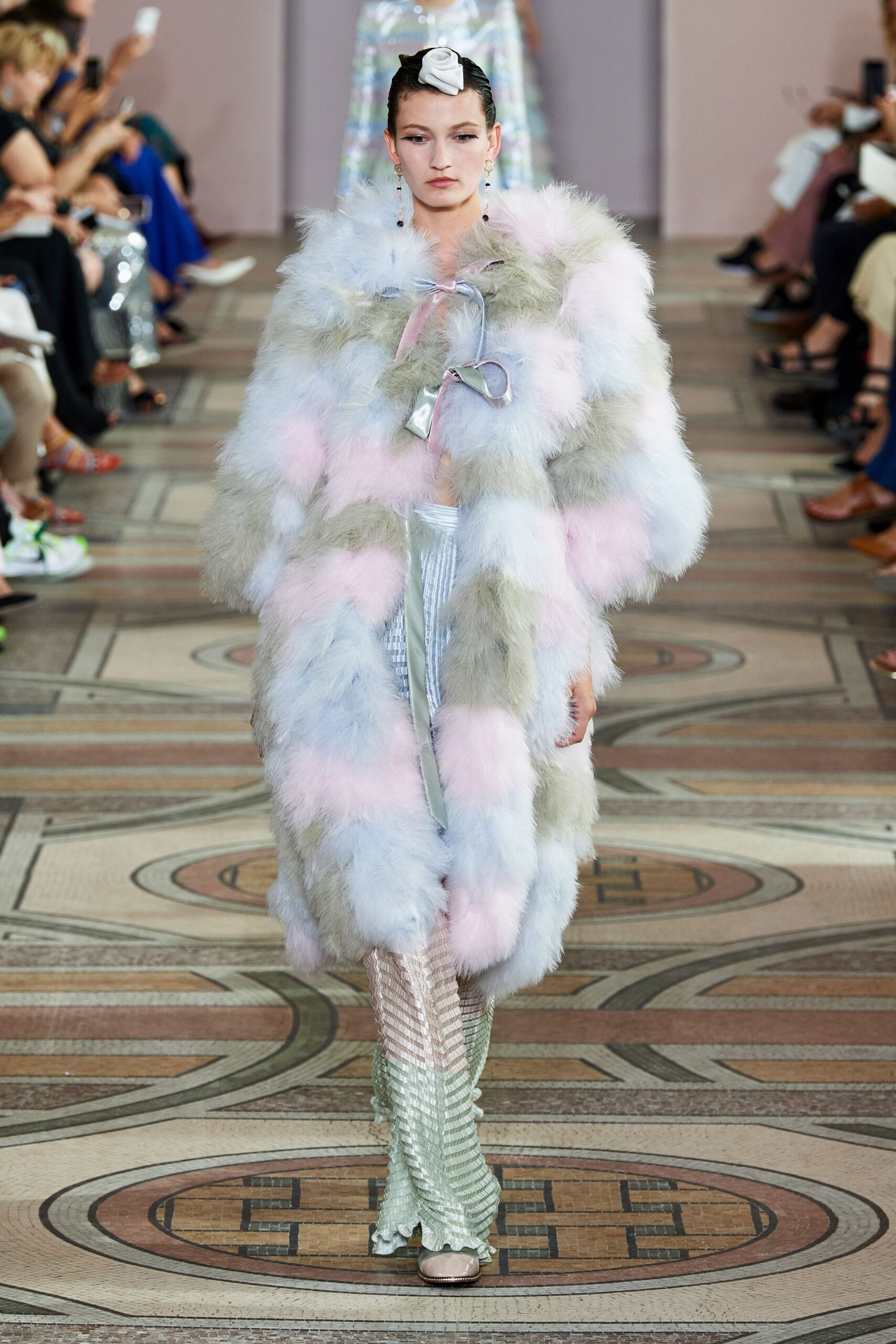 Armani Privé F/W 19 Couture Look 587