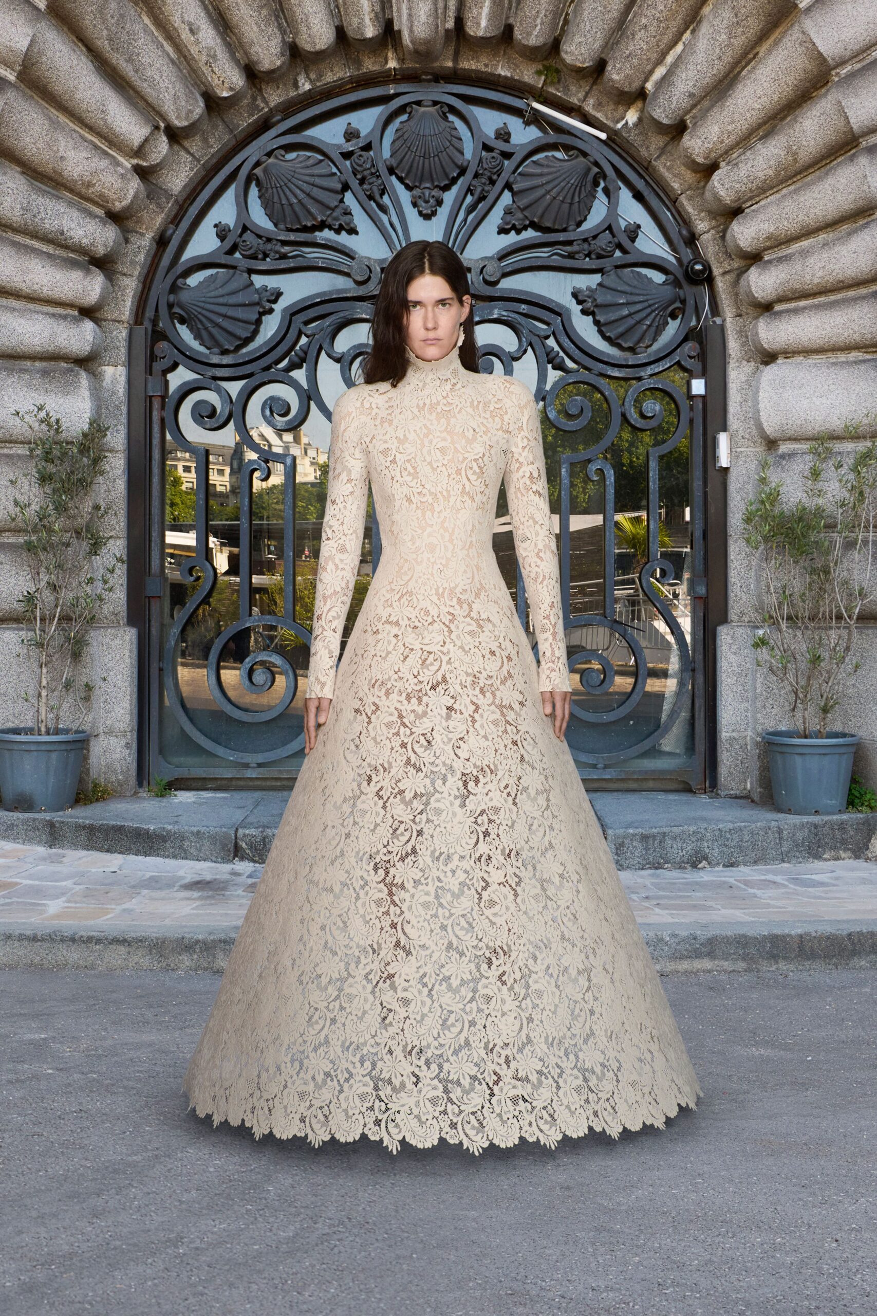 Balenciaga F/W 25 Couture Look 413