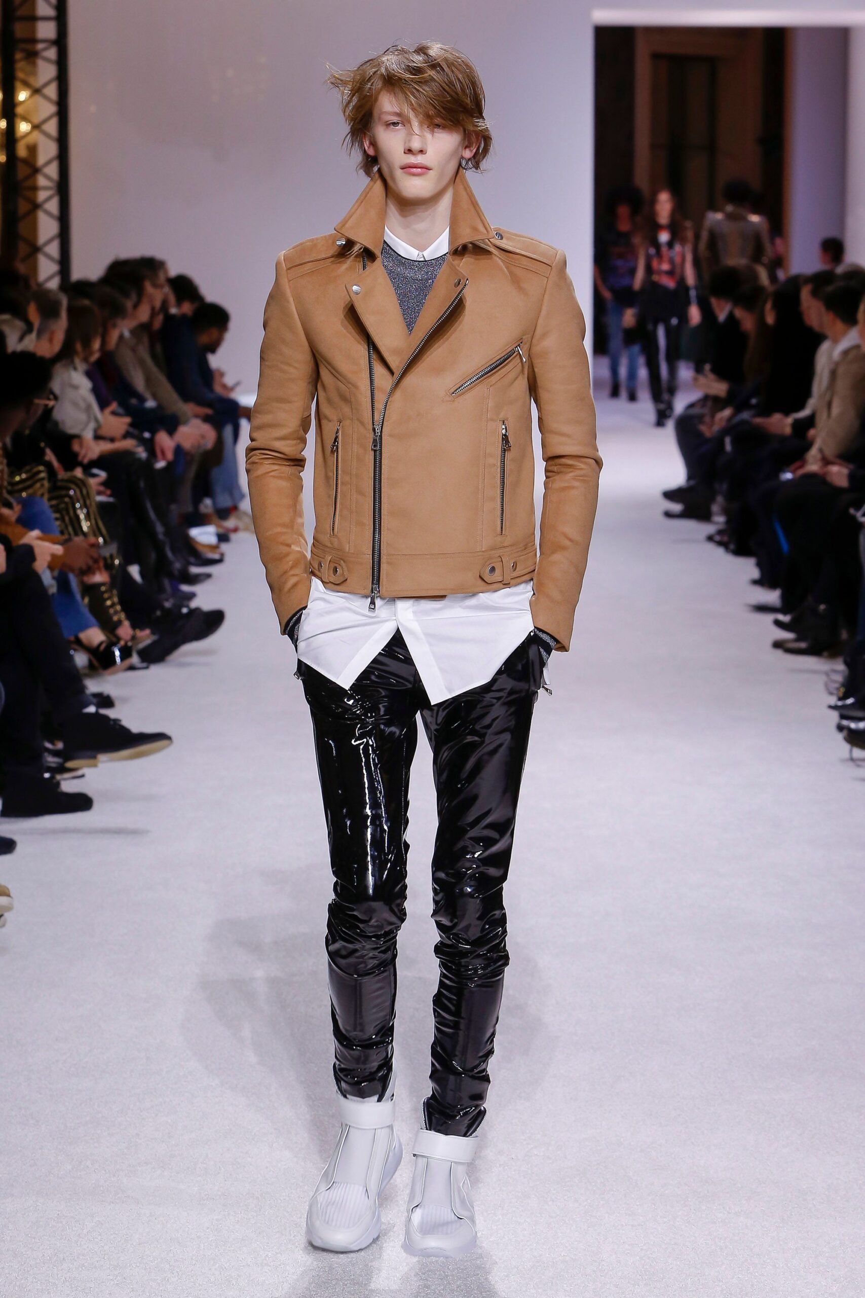 Balmain F/W 18 Menswear Look 532