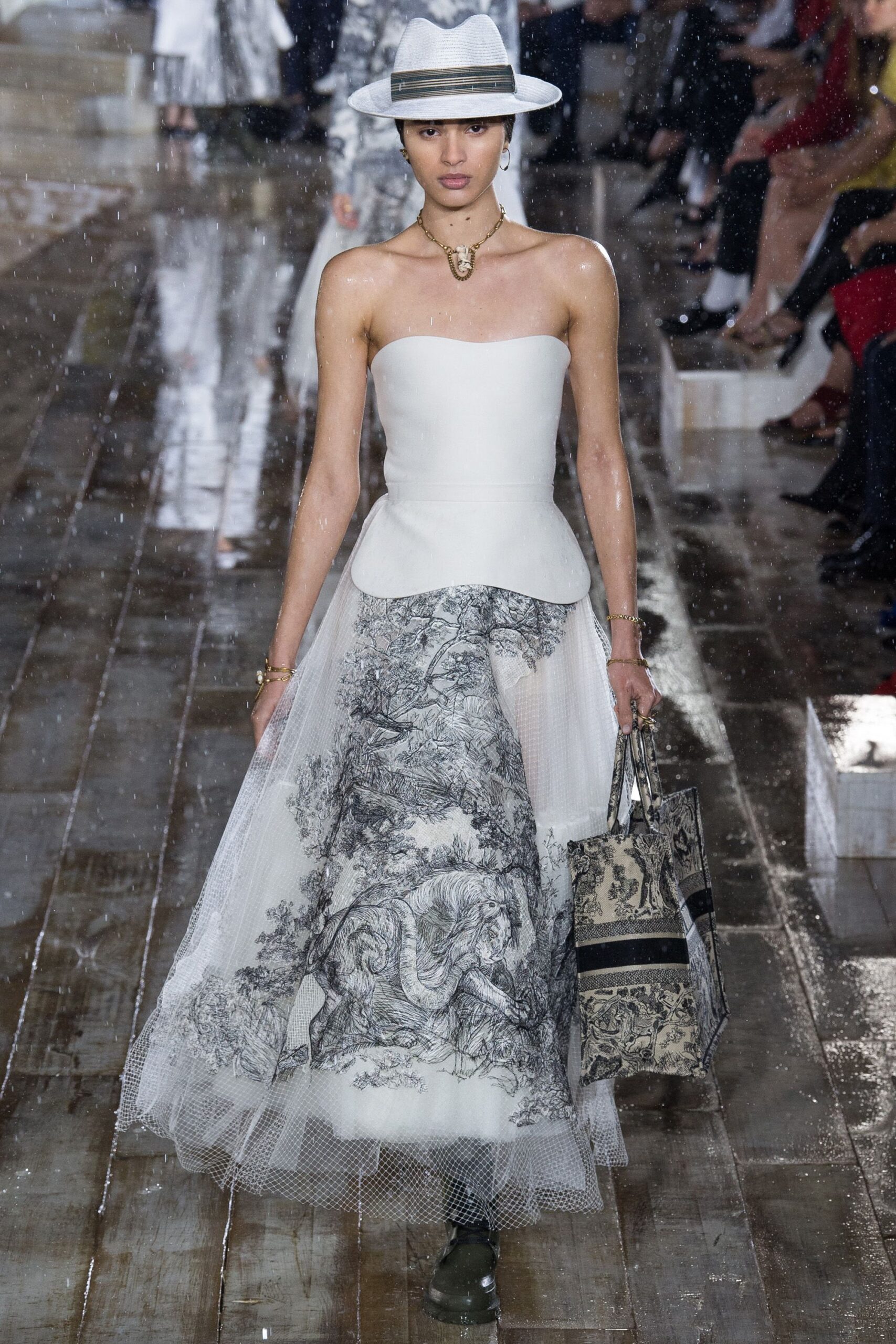 Christian Dior Resort 19 Look 610