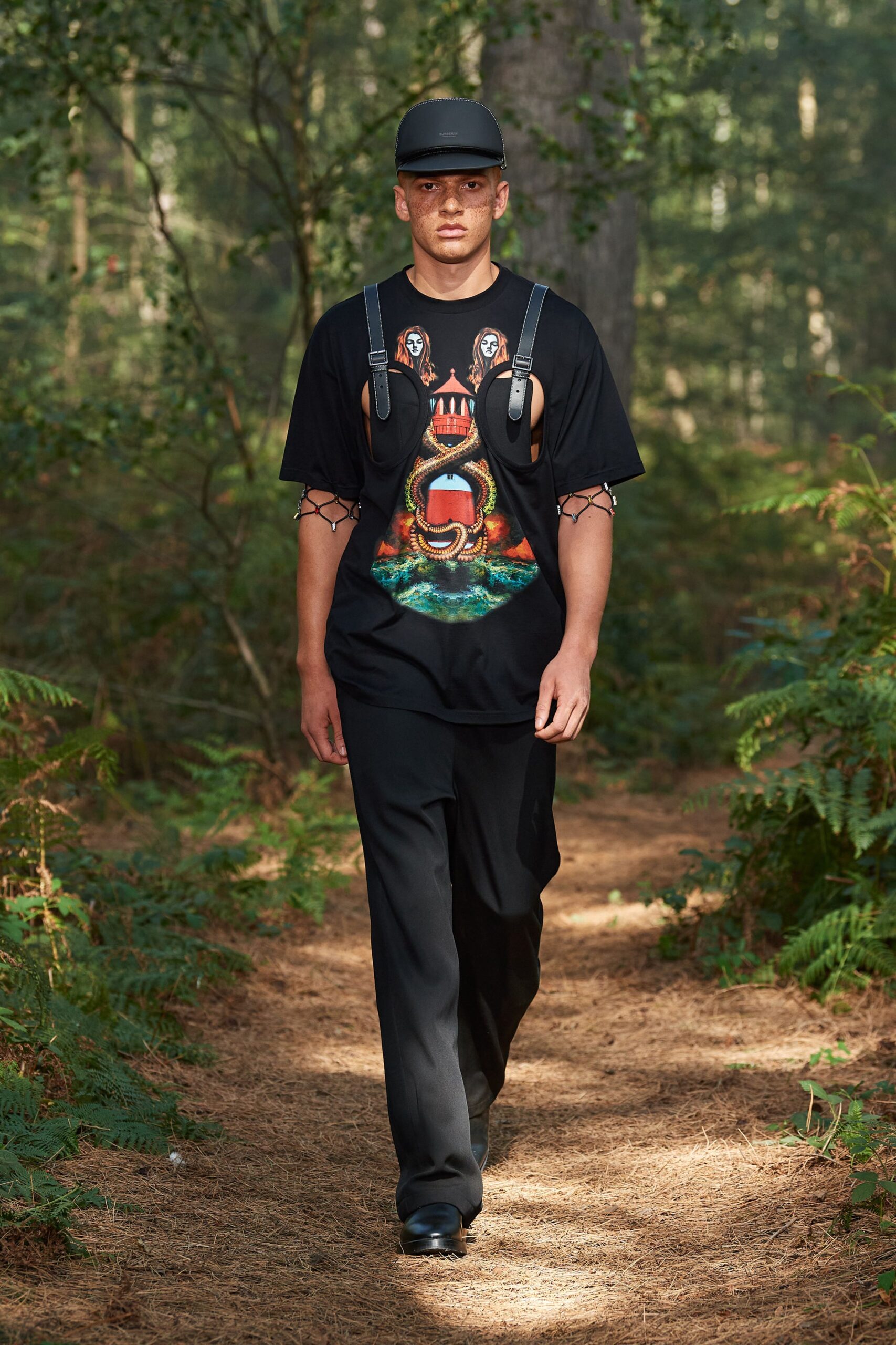 Burberry S/S 21 Look 423