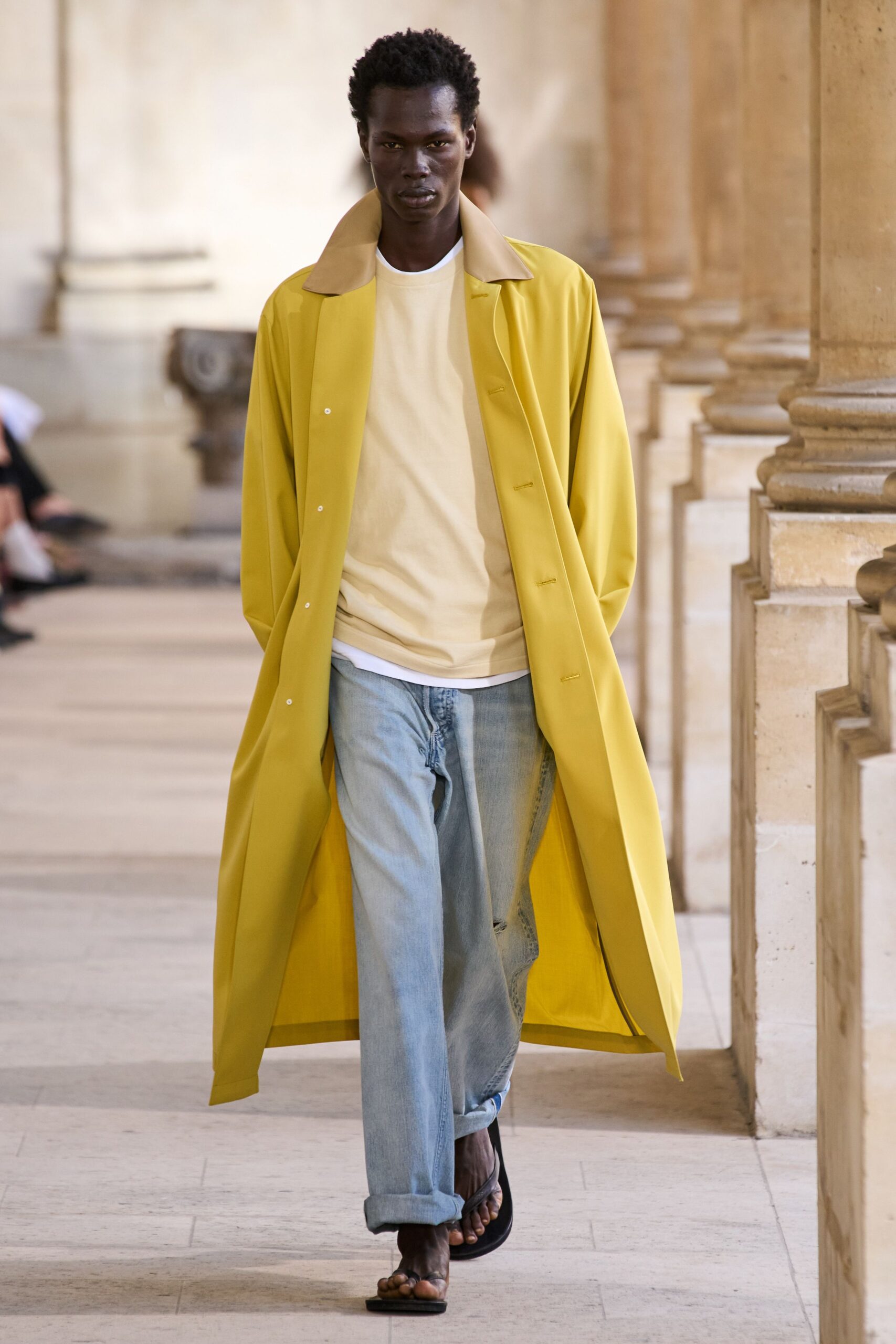 yellow cotton long-sleeve collared oversized buttoned straight-leg coat