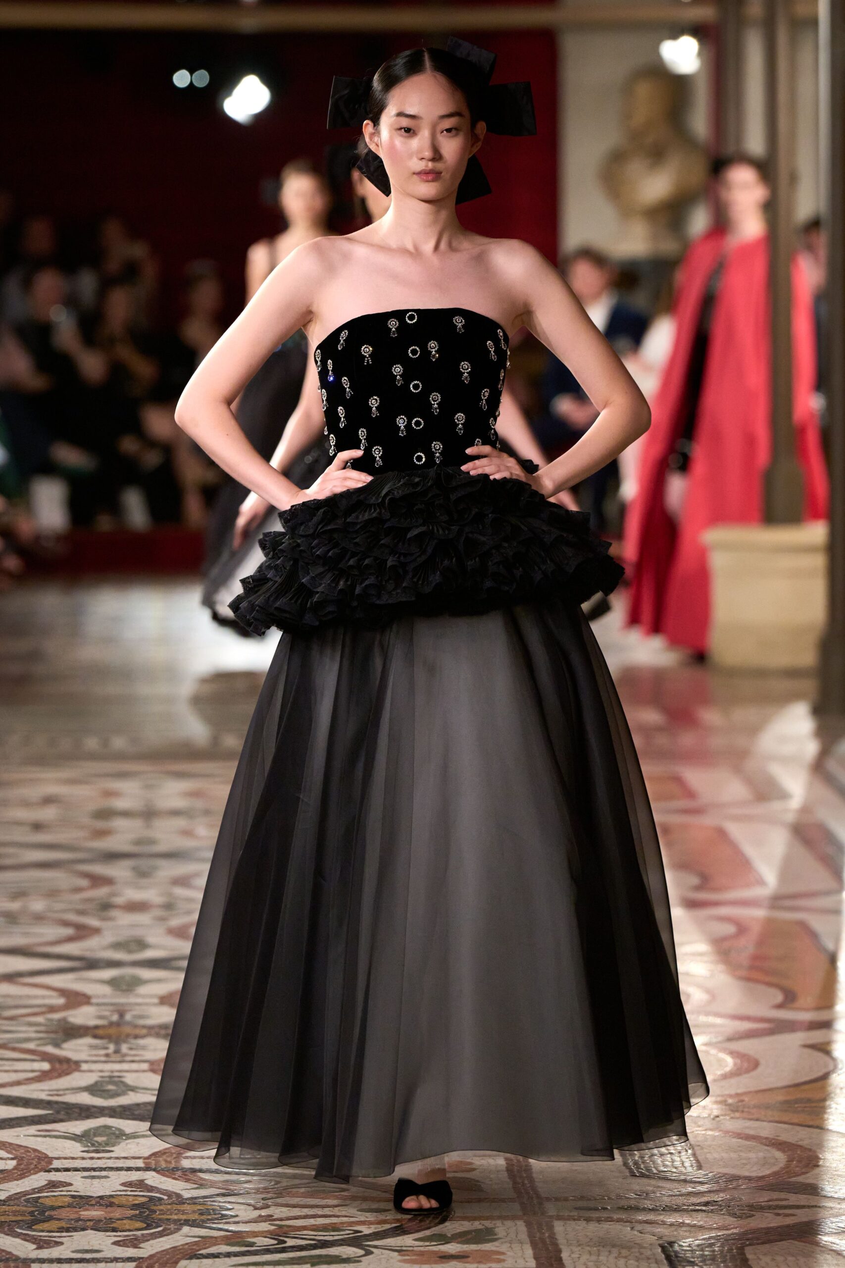 Chanel F/W 24 Couture Look 513