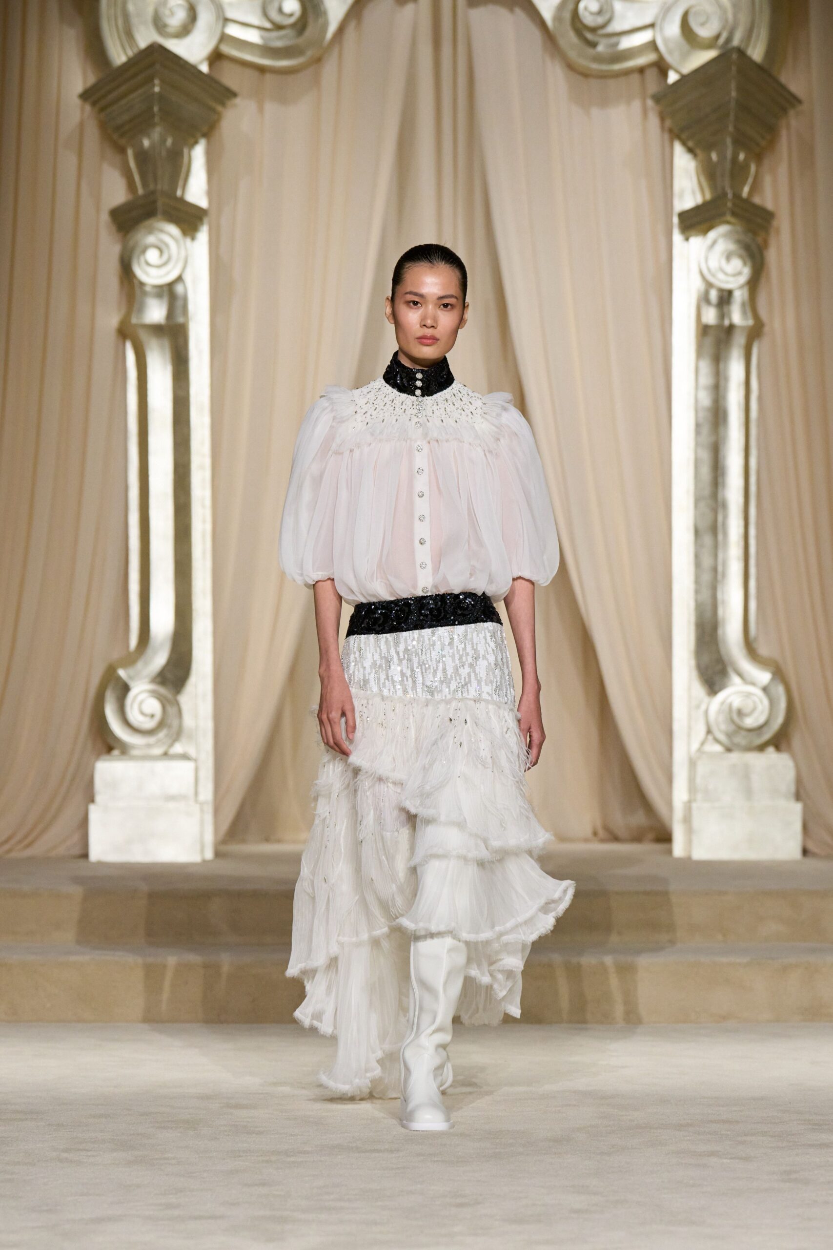 Chanel F/W 25 Couture Look 547