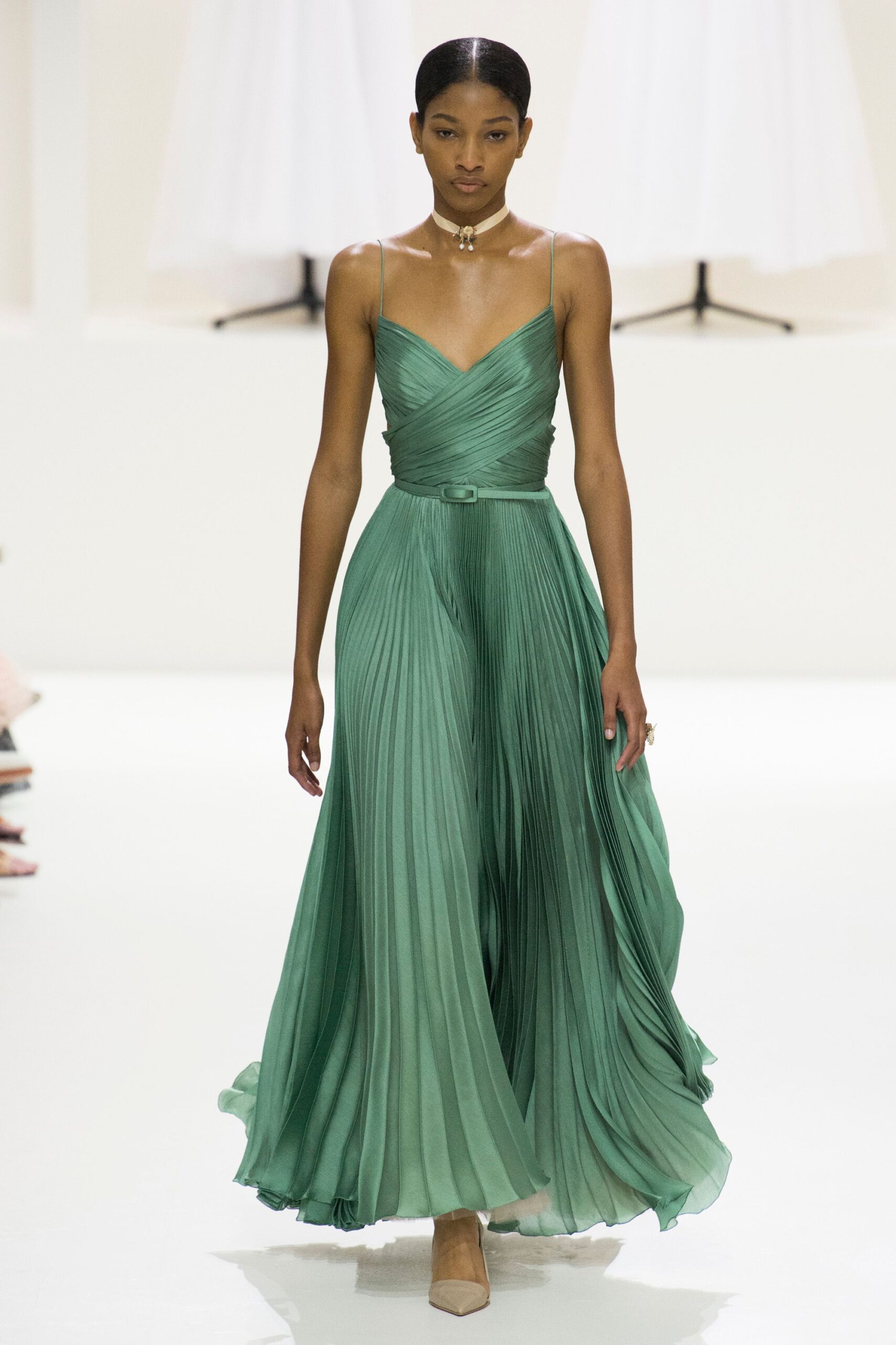 Christian Dior F/W 18 Couture Look 615