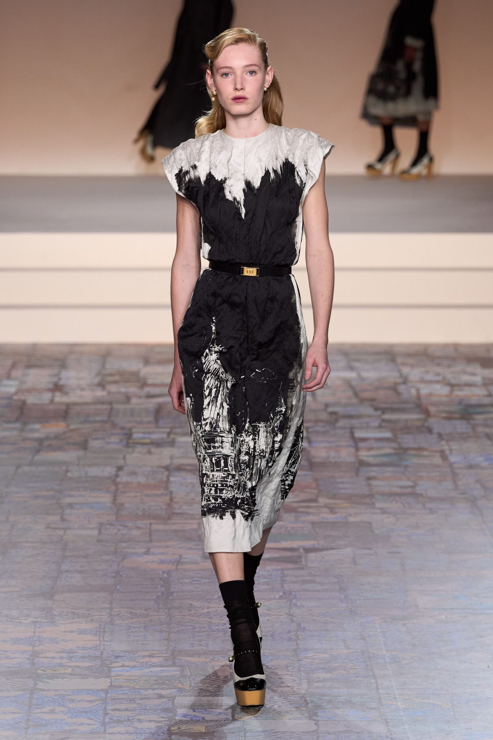 Christian Dior F/W 24 Look 613