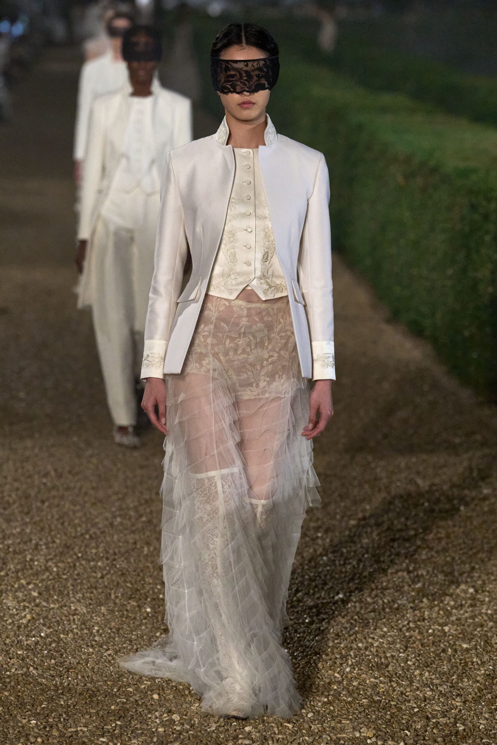 white silk long-sleeve collared tailored buttoned jacket