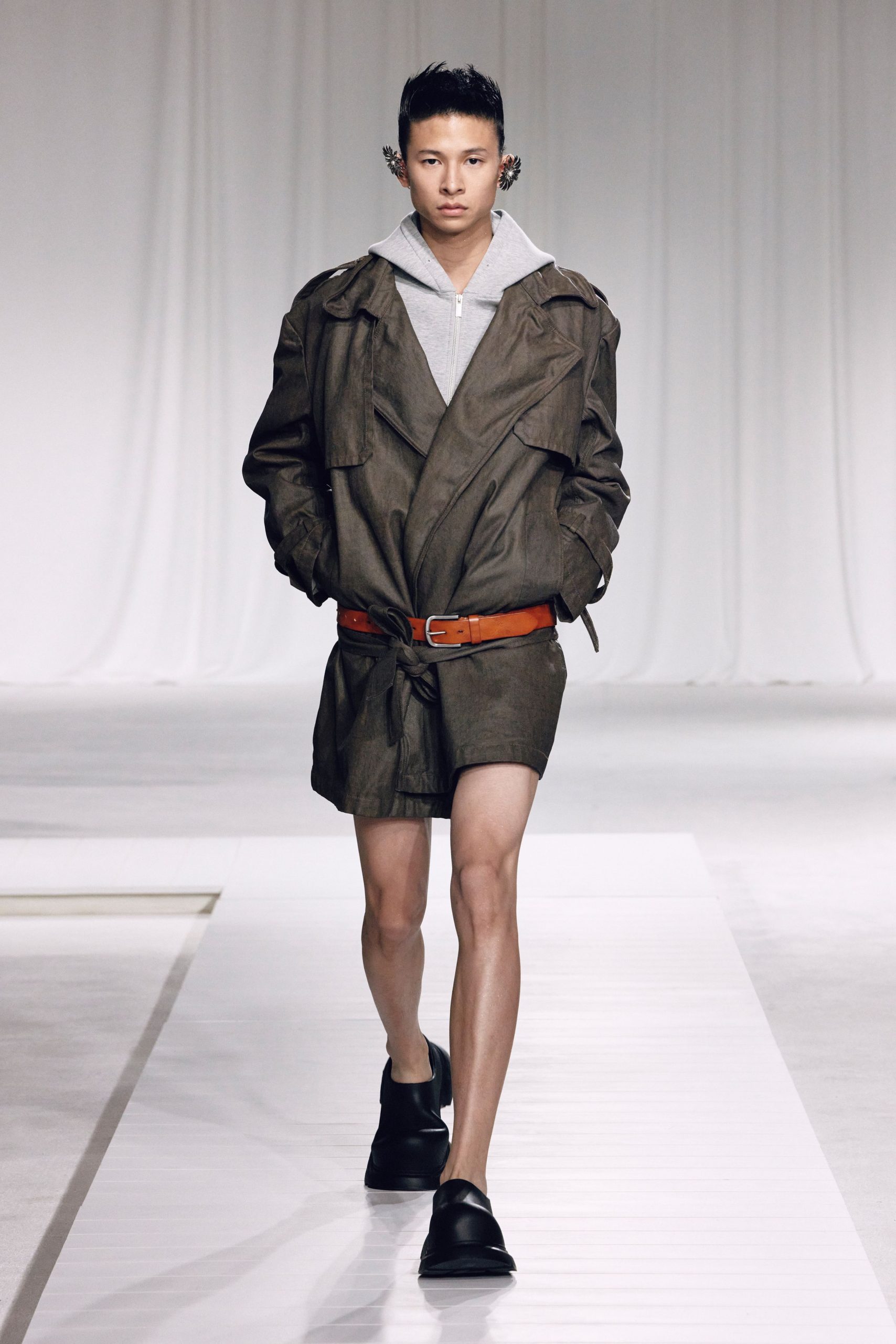 brown cotton long-sleeve collared relaxed belted short coat