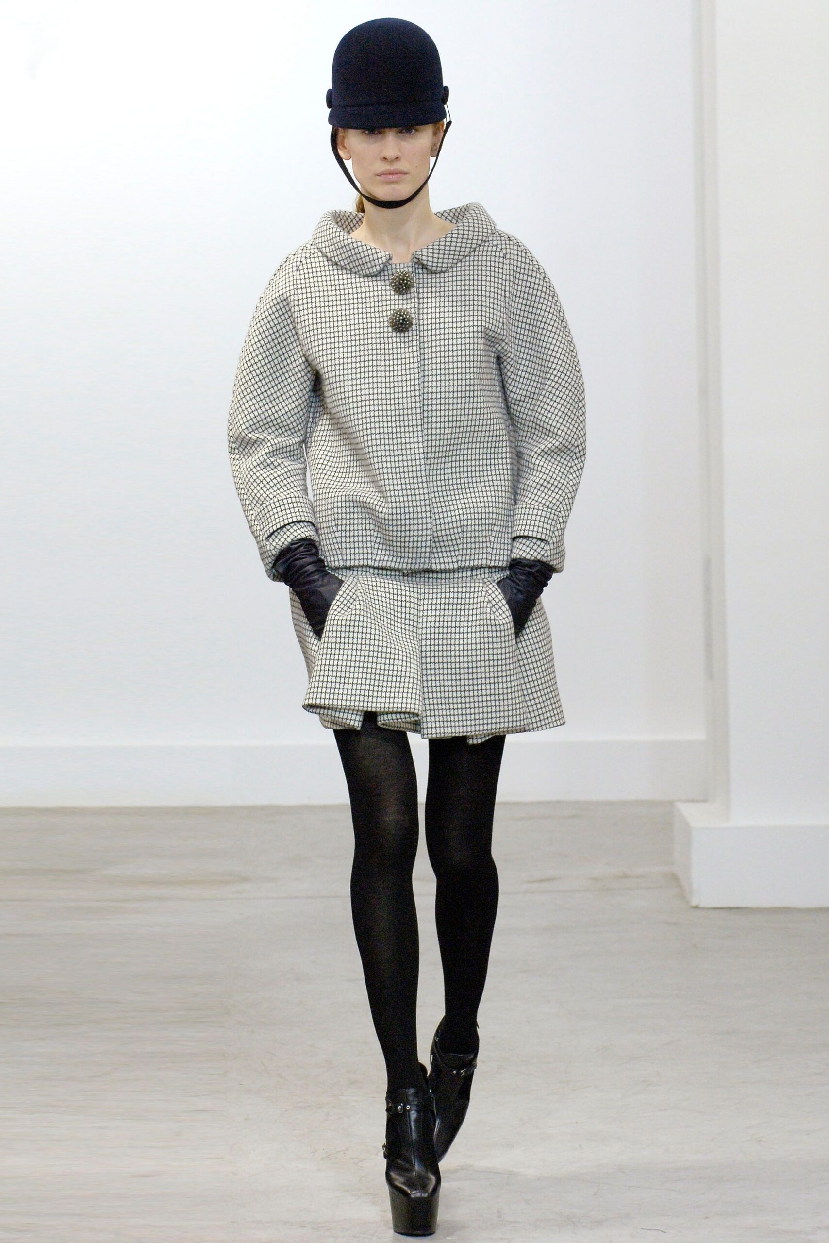 Balenciaga F/W 06 Look 29