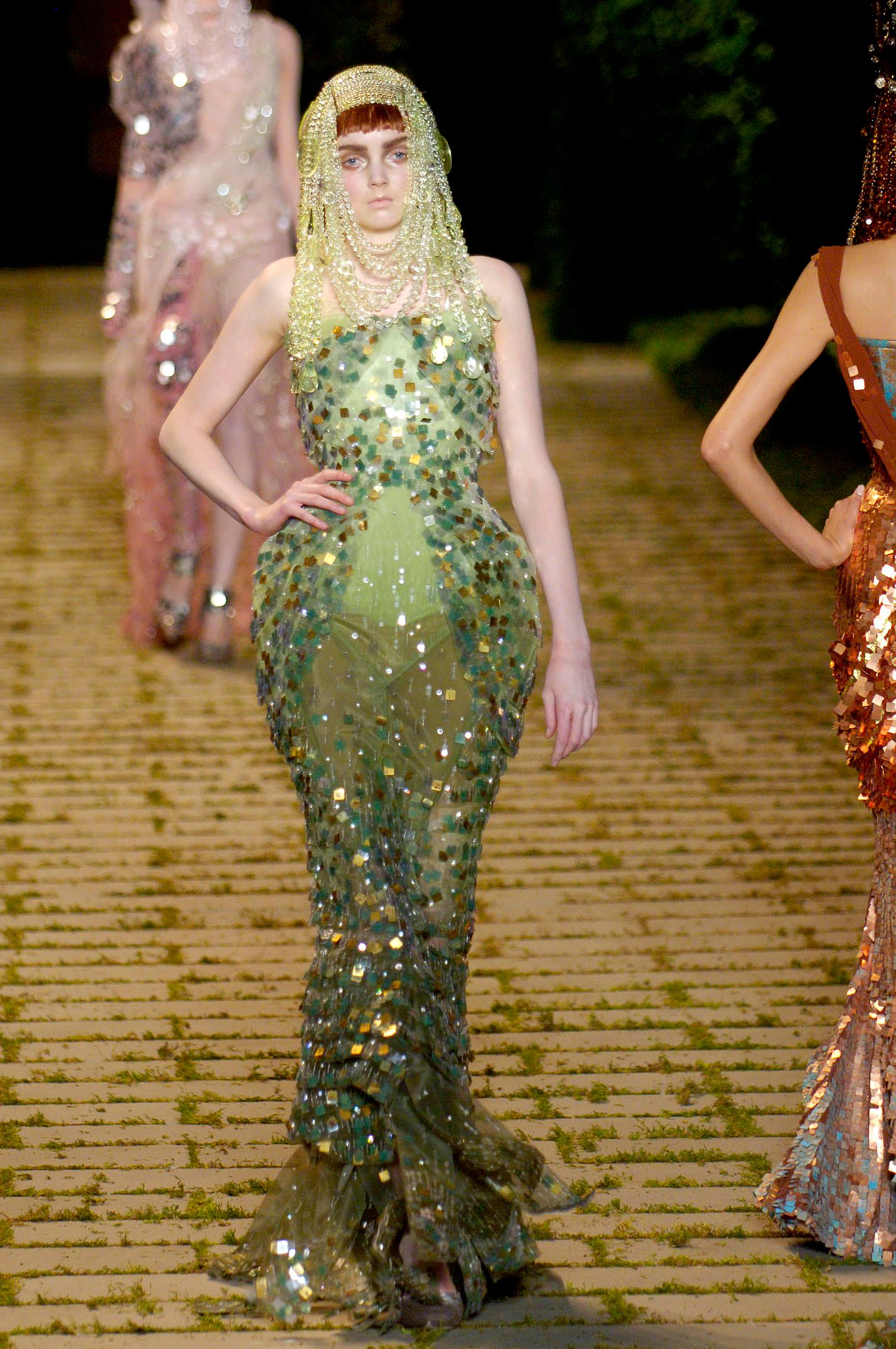 Christian Dior F/W 06 Couture Look 19