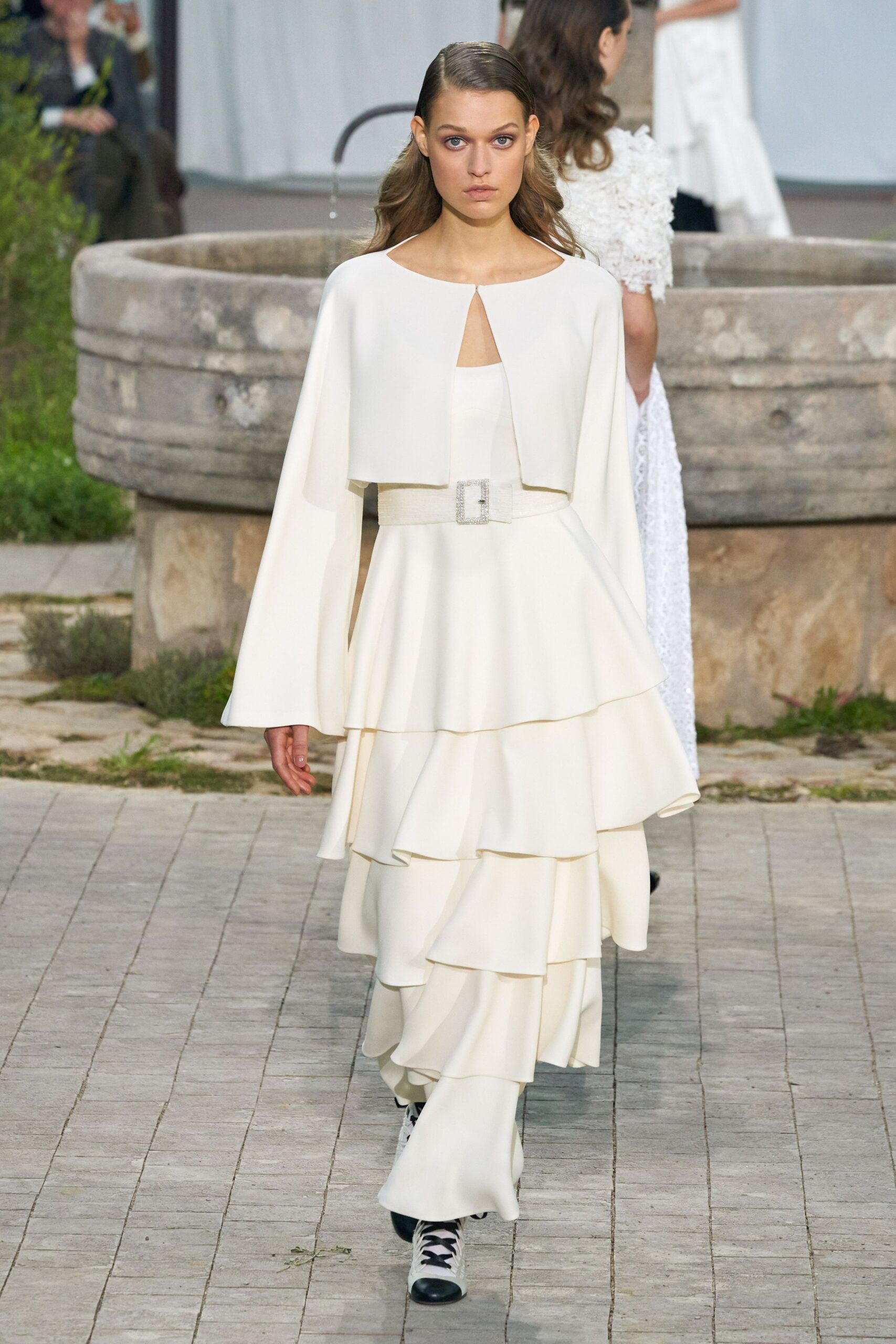 Chanel S/S 20 Couture Look 677