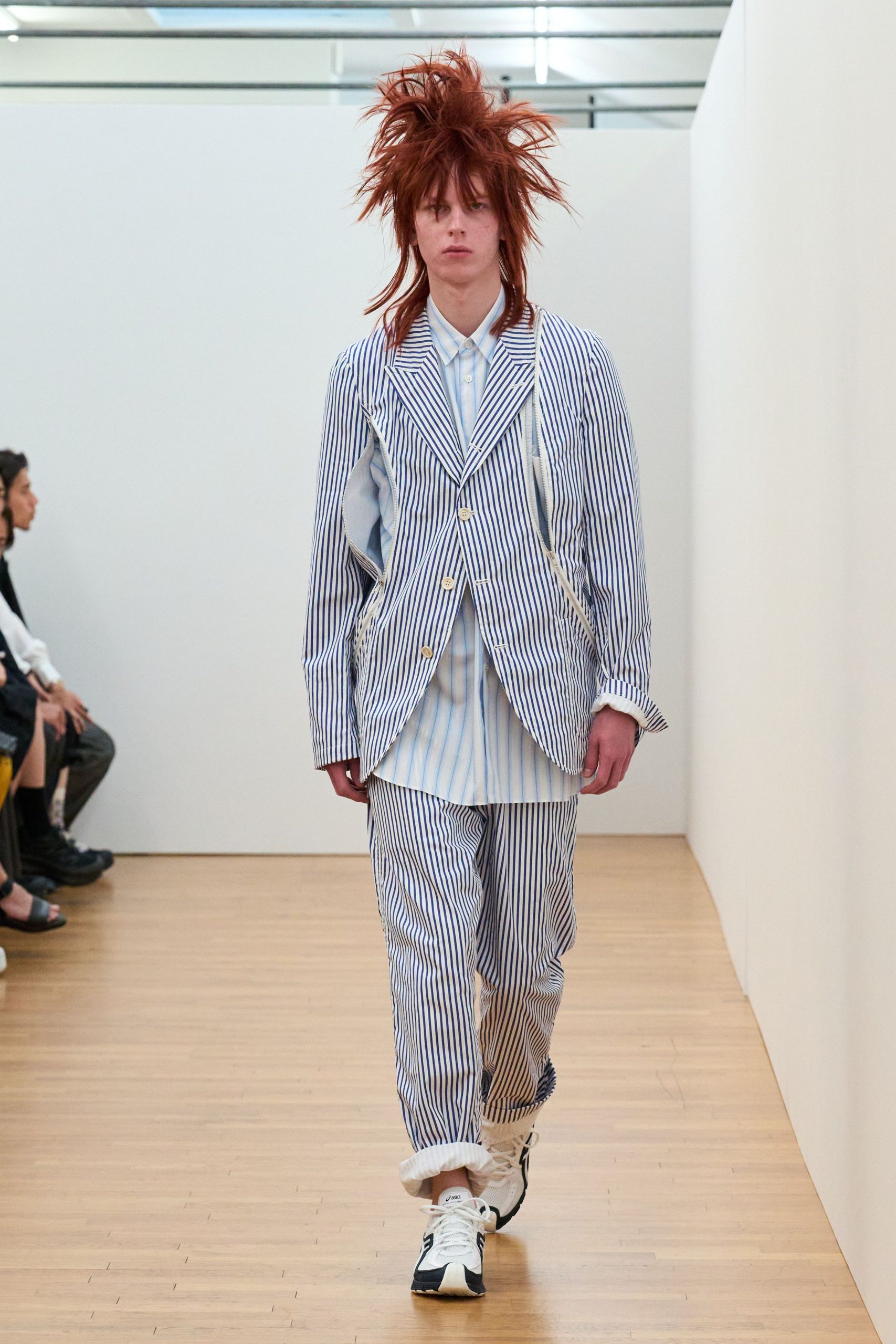 striped relaxed suit with shoes