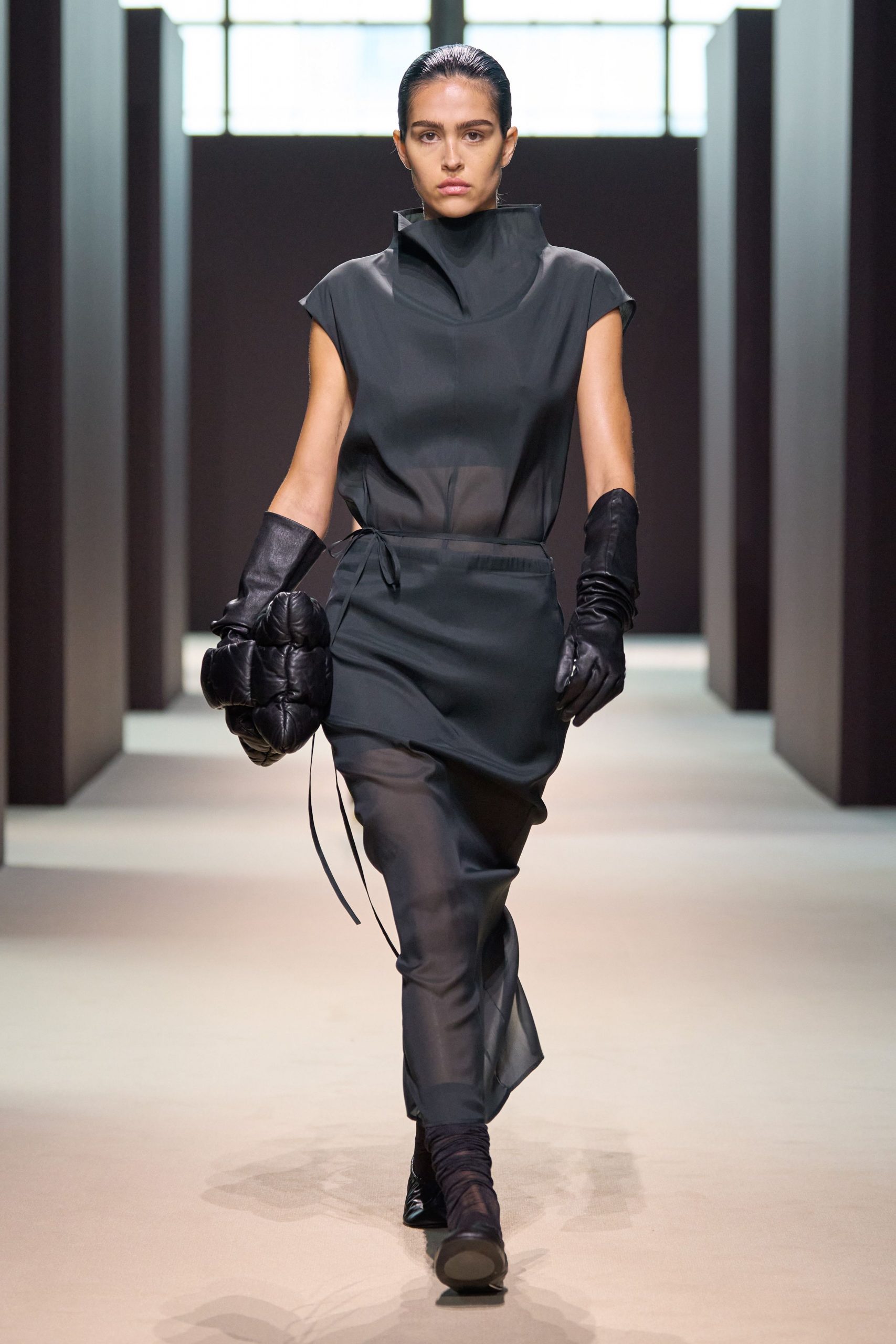 Cos F/W 24 Look 432