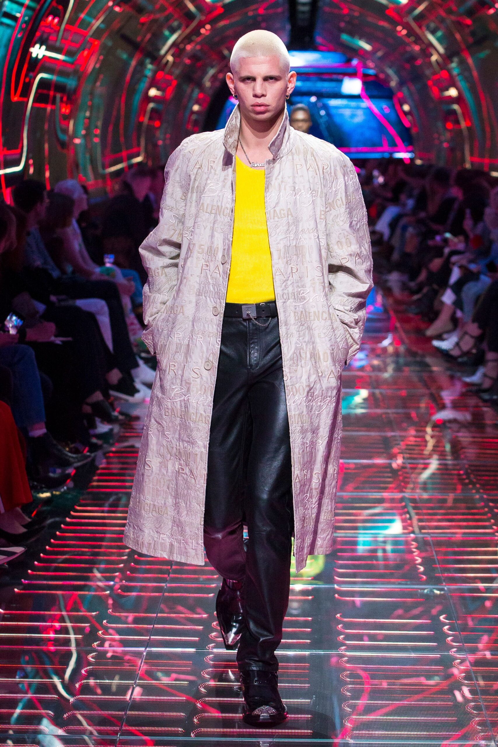 Balenciaga S/S 19 Look 683