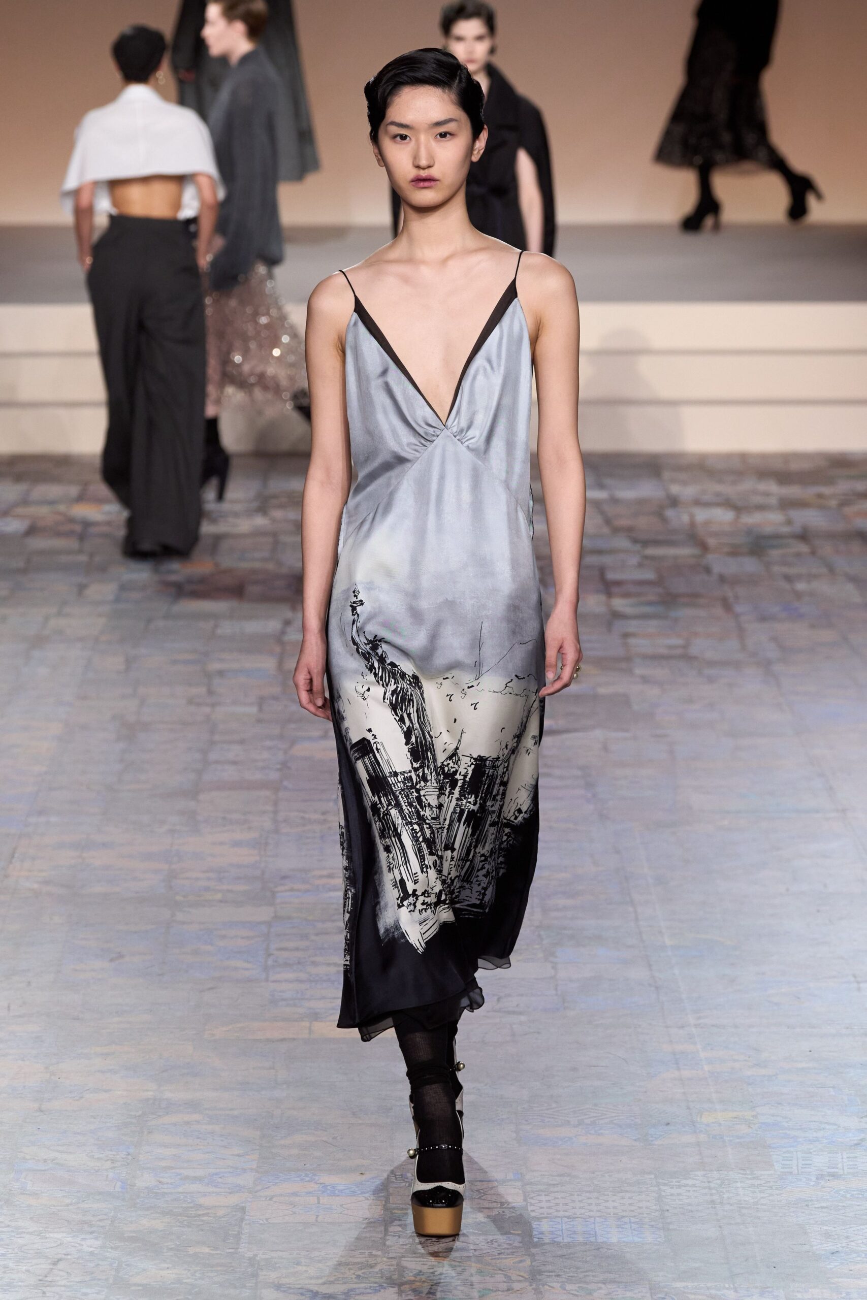 Christian Dior F/W 24 Look 637