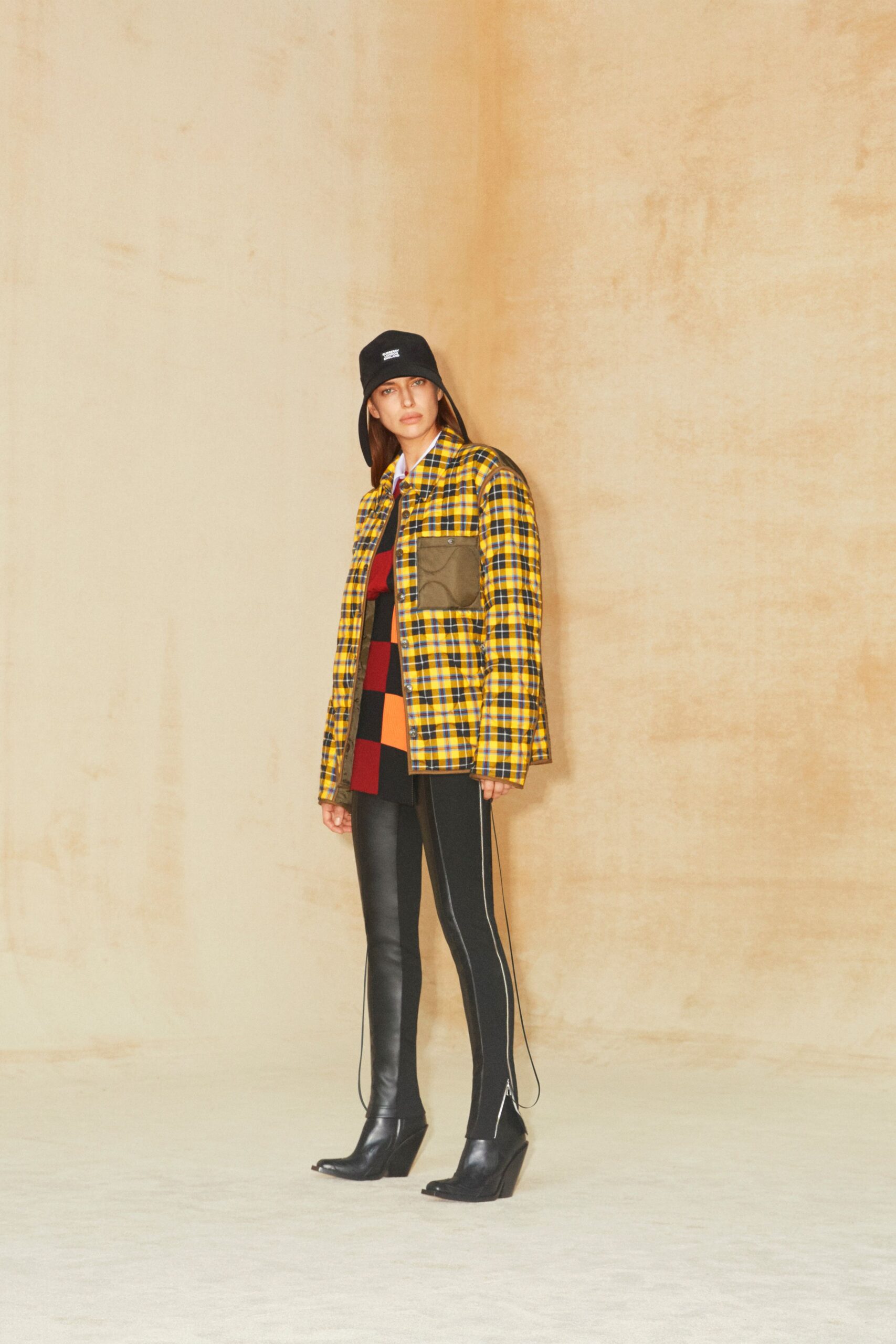 Burberry F/W 20 Look 449